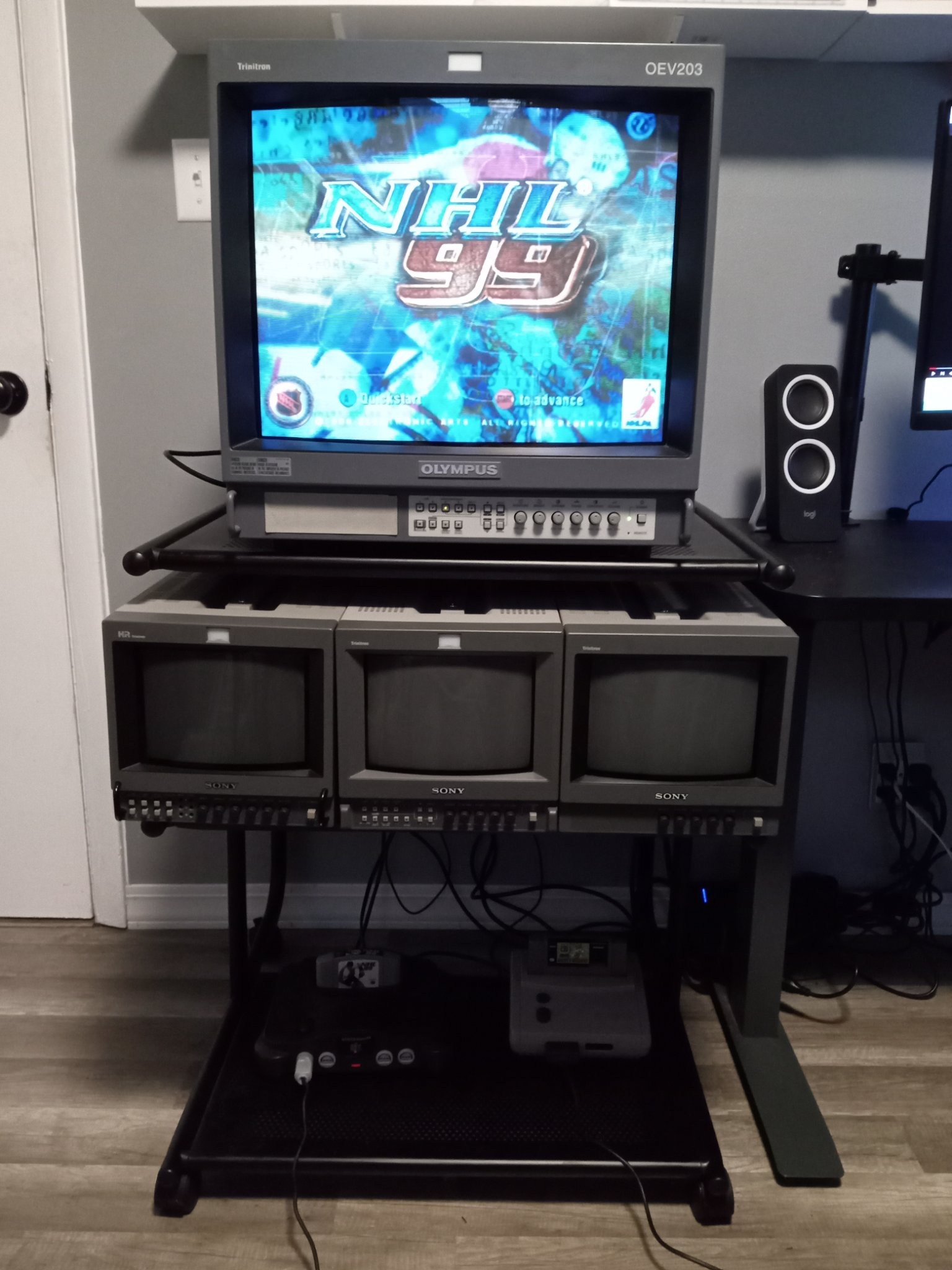 First PVM cleaned and tested. Olympus OEV 203 rebranded Sony
