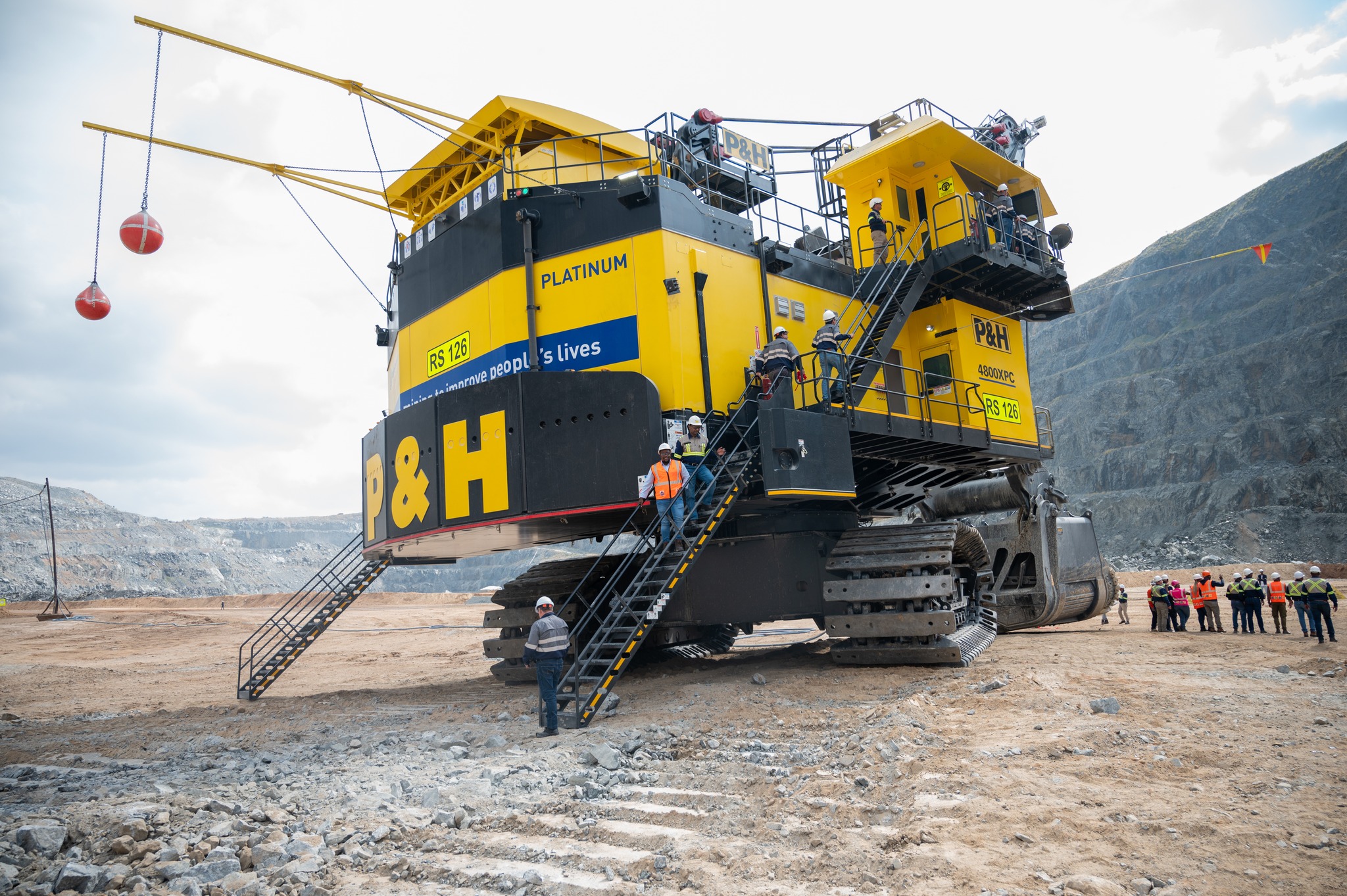 Komatsu 4800XPC AC Rope Shovel Inspired design. Intelligent power