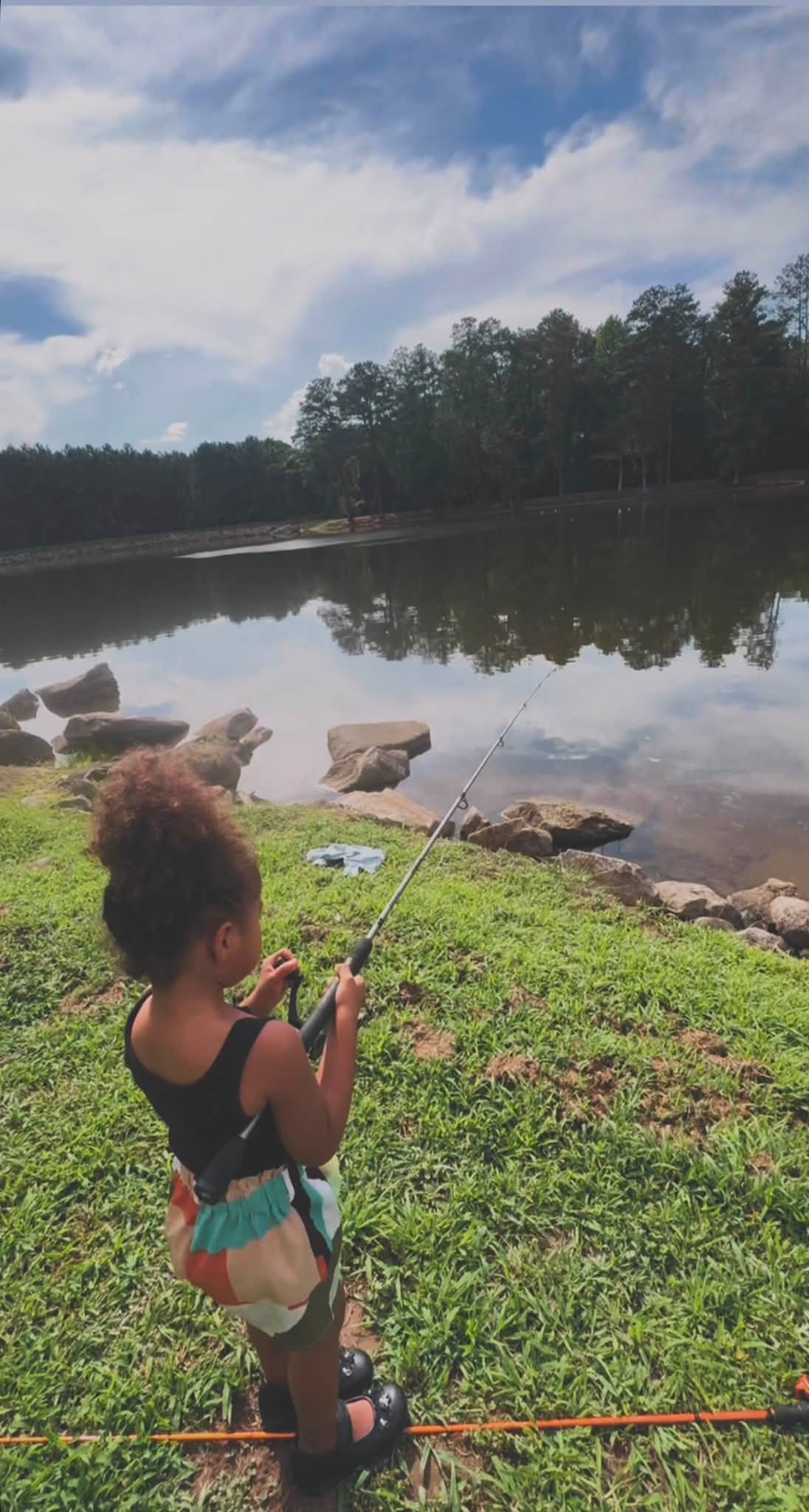 3 year old girl fishing pole Kids Pink - 40 Pc Kids Fishing Rod and Reel Combos one kit includes a 29.5 all Kid Casters Paw Patrol Girls