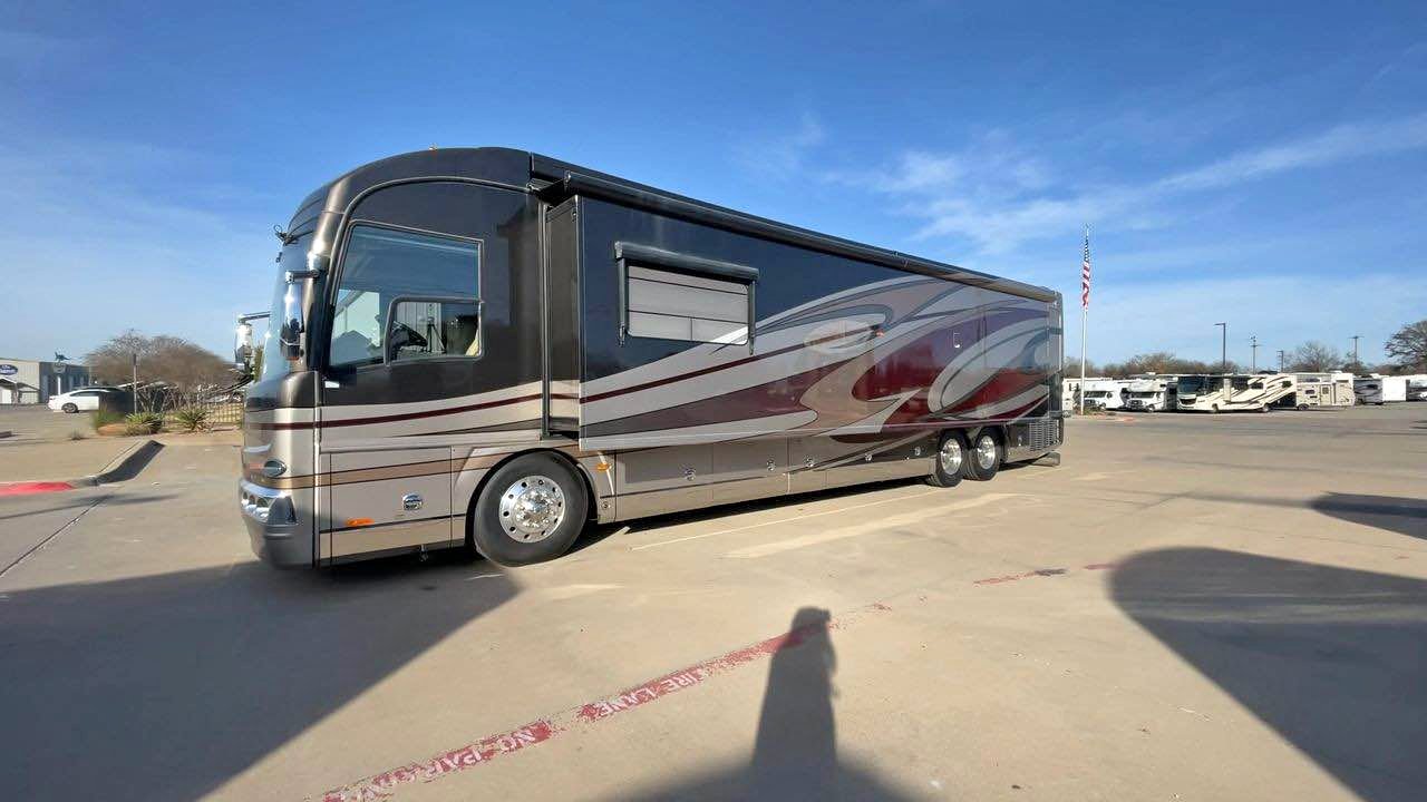 2011 Luxury RV 650HP Cummins Diesel motorhome americancoach heritage ...