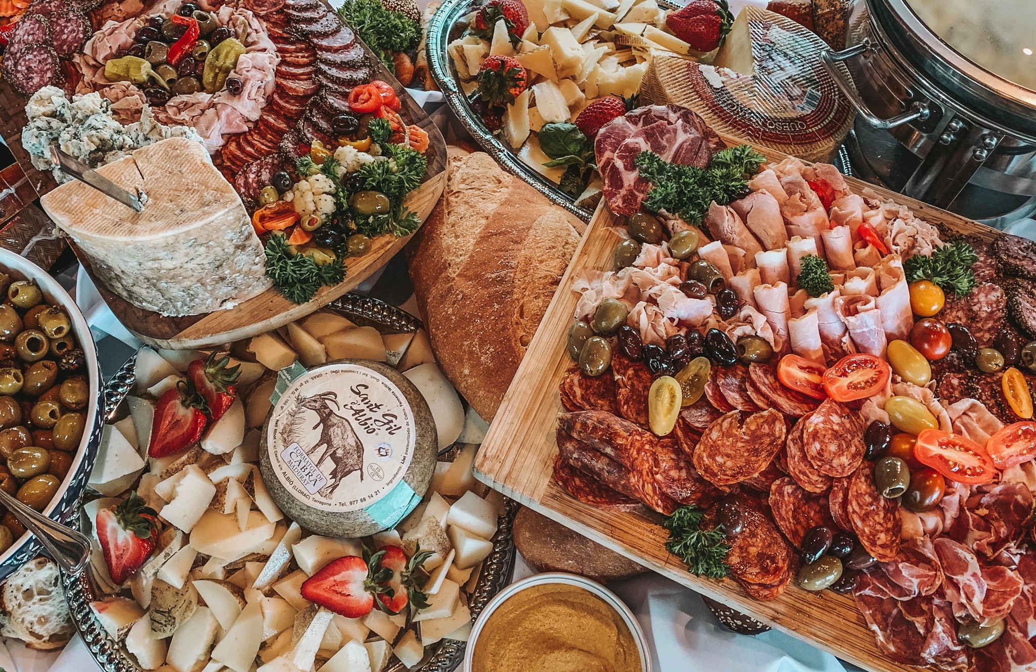 Medure's Catering - Home