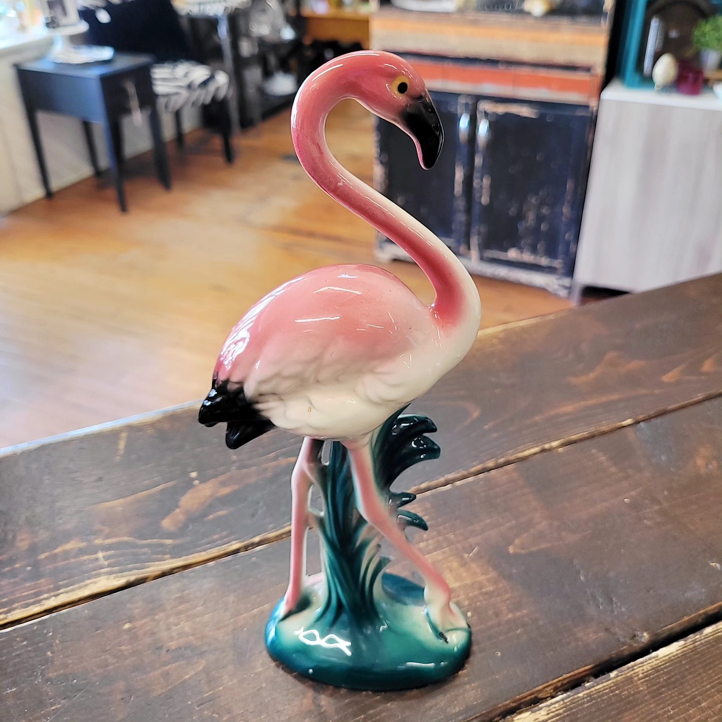 Flamingo $18💥SOLD💥