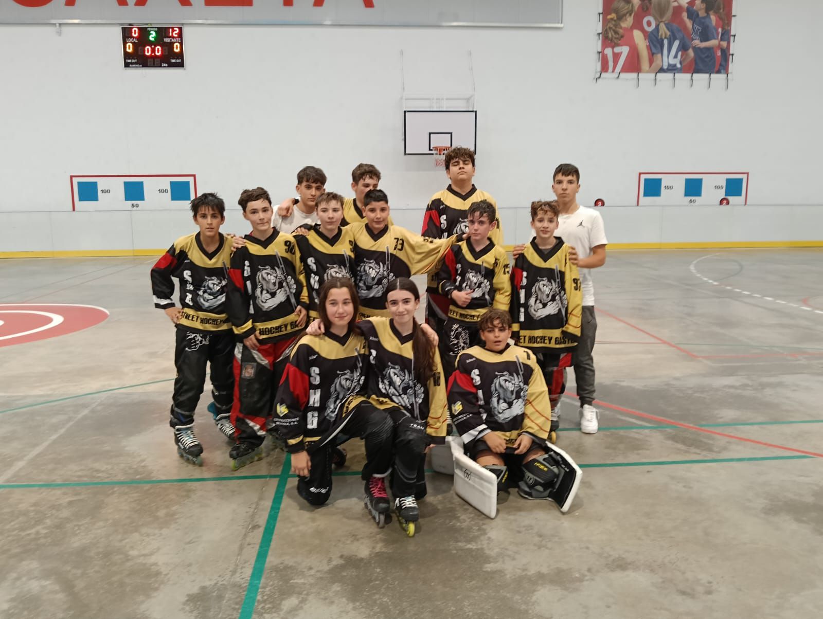 street-hockey-gasteiz-added-a-new-street-hockey-gasteiz