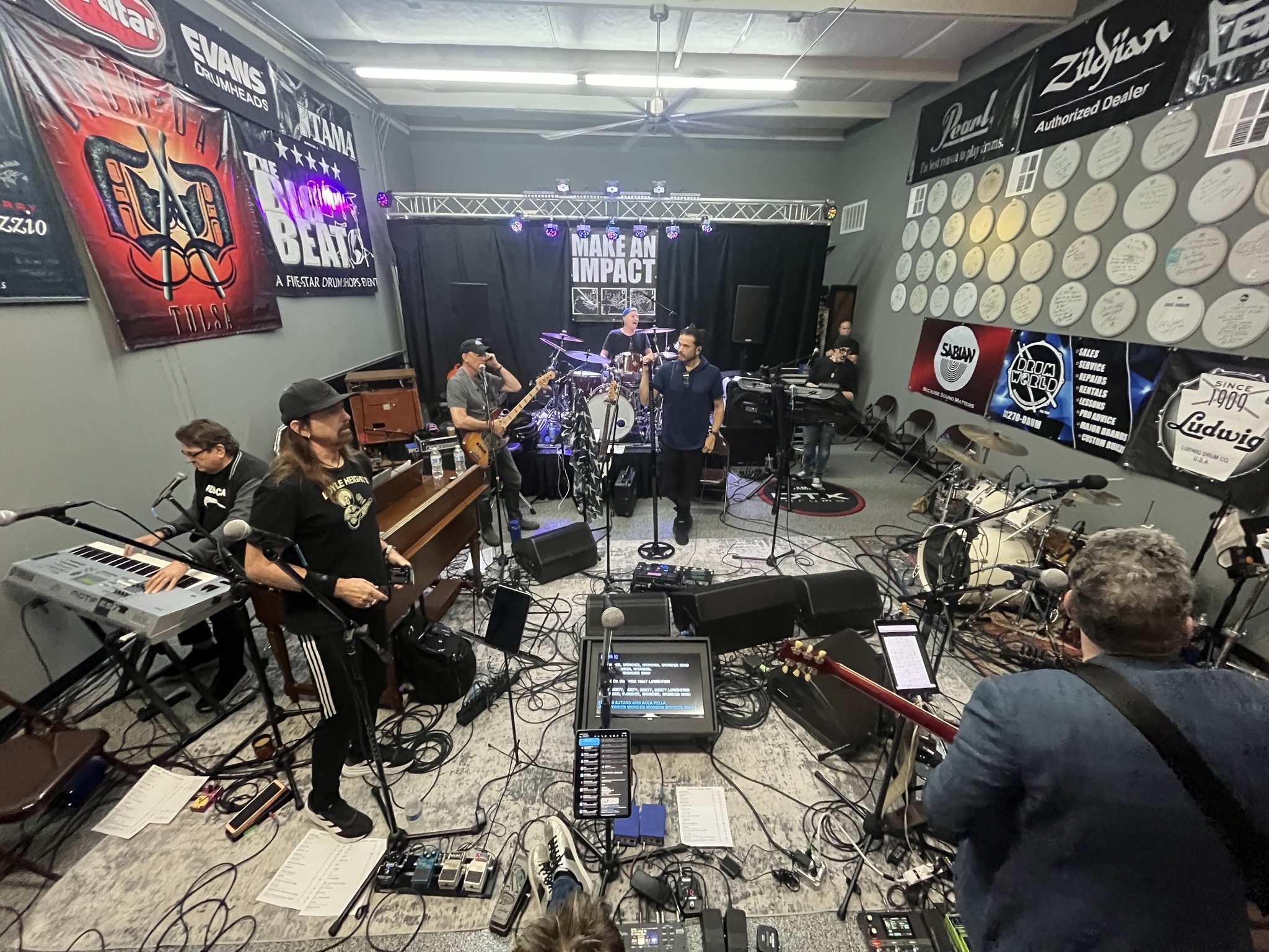 Rehearsals here in Tulsa are kicking ass, what a group of fine 