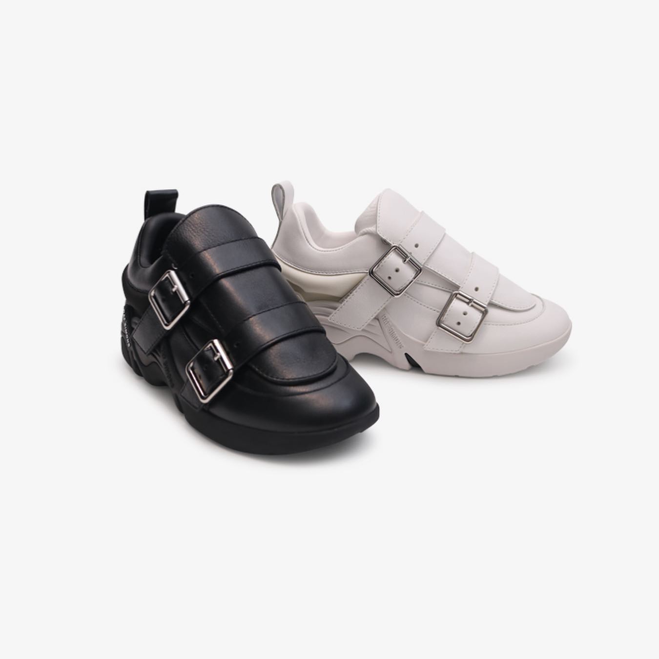 The Raf Simons (Runner) Antei 22 sneakers feature a leather upper 