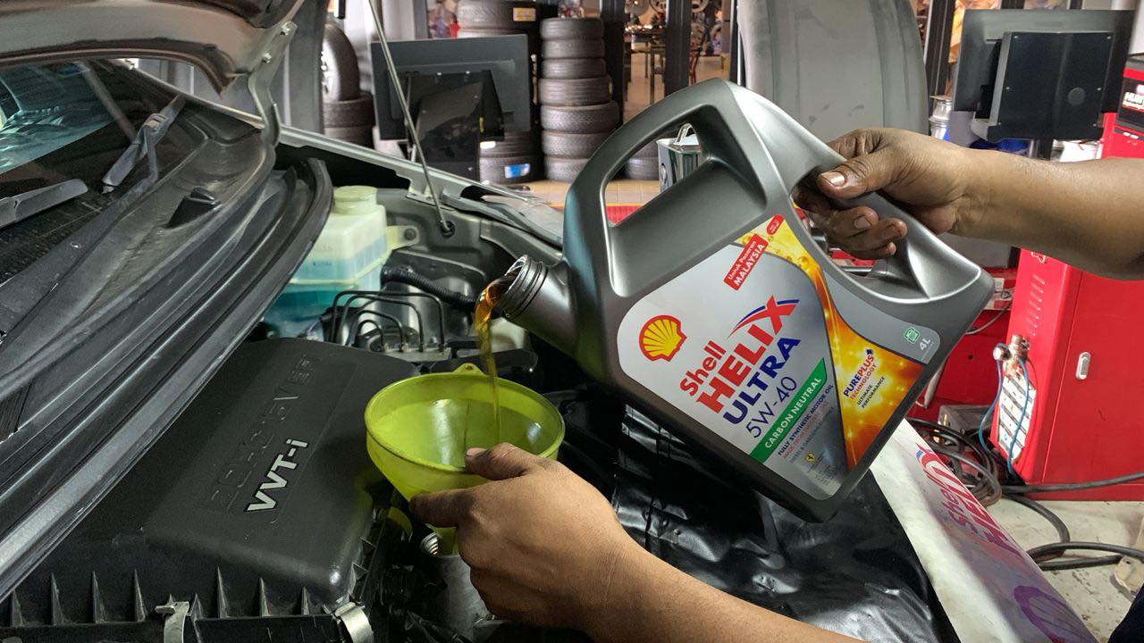 PNS - ⚡ Give Your Engine the Ultimate Protection with Shell Helix Ultra ...