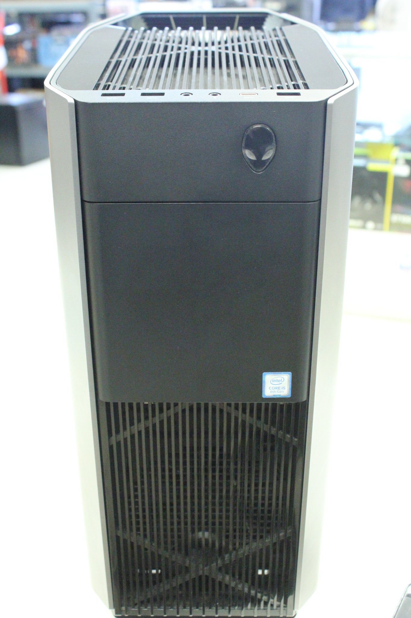 Alienware Gaming PC Aurora R7 - 8th Gen Intel Core i5 16GB DDR4 RAM ...