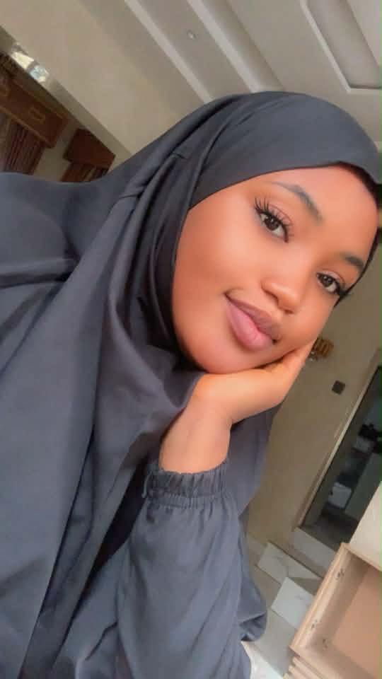 Naga anata posting Messi wai mutuwa... - Faiza Kasim Rimi | Facebook