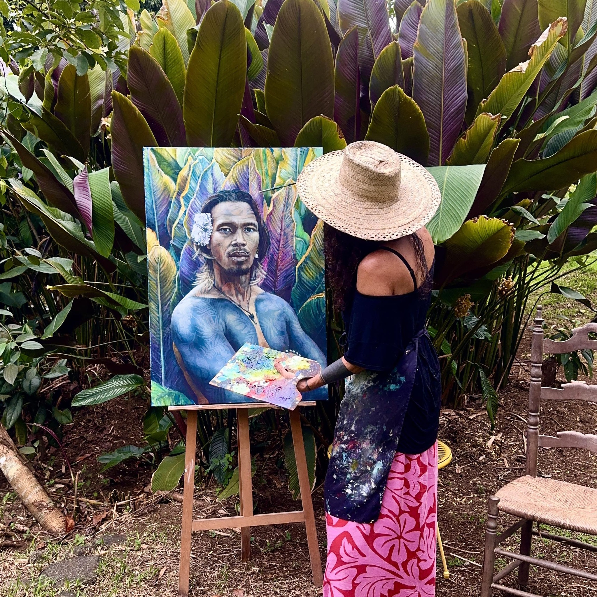 Sunday in Atelier Afaahiti. I couldn’t resist adding a splash of colour ...