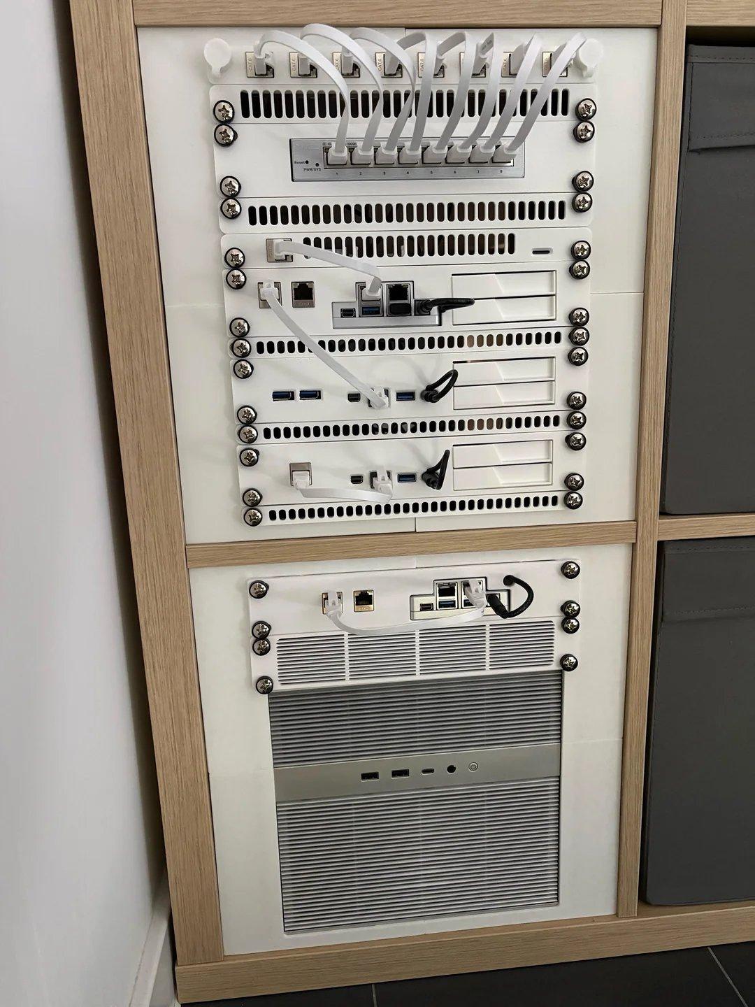 Zimacube 2 powers 10-inch Ikea Kallax homelab rack