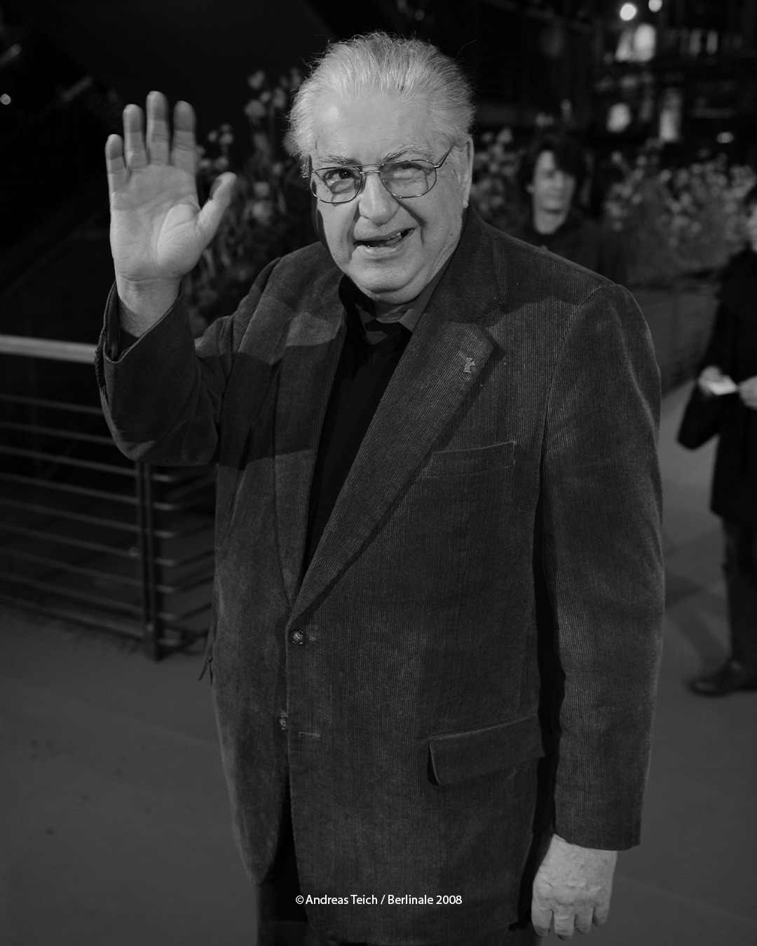 We mourn the passing of Moritz de Hadeln, one of the most influential figures in international film culture. As Director of the Locarno Film Festival, the Berlinale, and later the Venice International