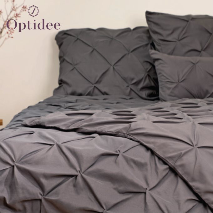 ❗ Nur solange der Vorrat reicht ❗ Die geraffte 💜 Optisatin-Bettwäsche 💜 mit der kunstvollen Raffung🤩 schenkt die ein angenehm leichtes Schlafgefühl 😴 und deinem Schlafzimmer einen Hauch von Luxus. 💫✨