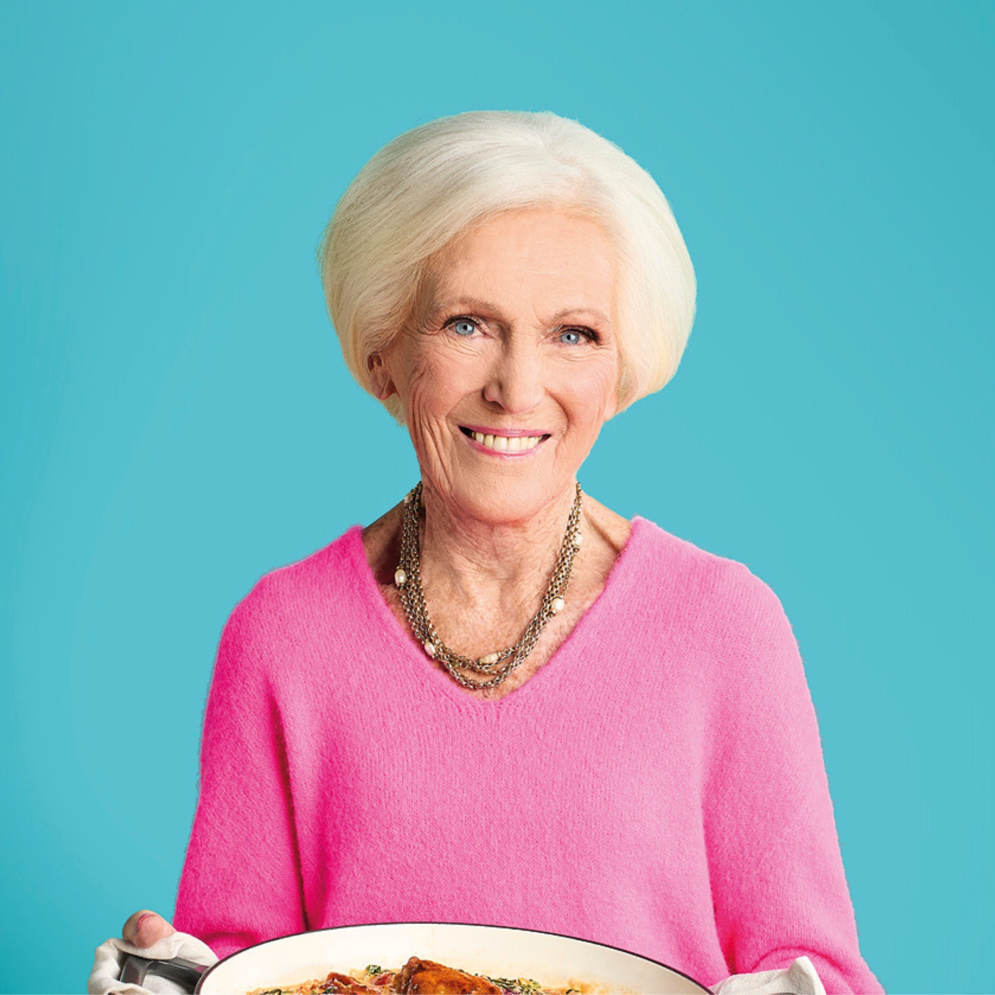 Mary Berry's easy Victoria sponge... - Mary Berry the cook | Facebook