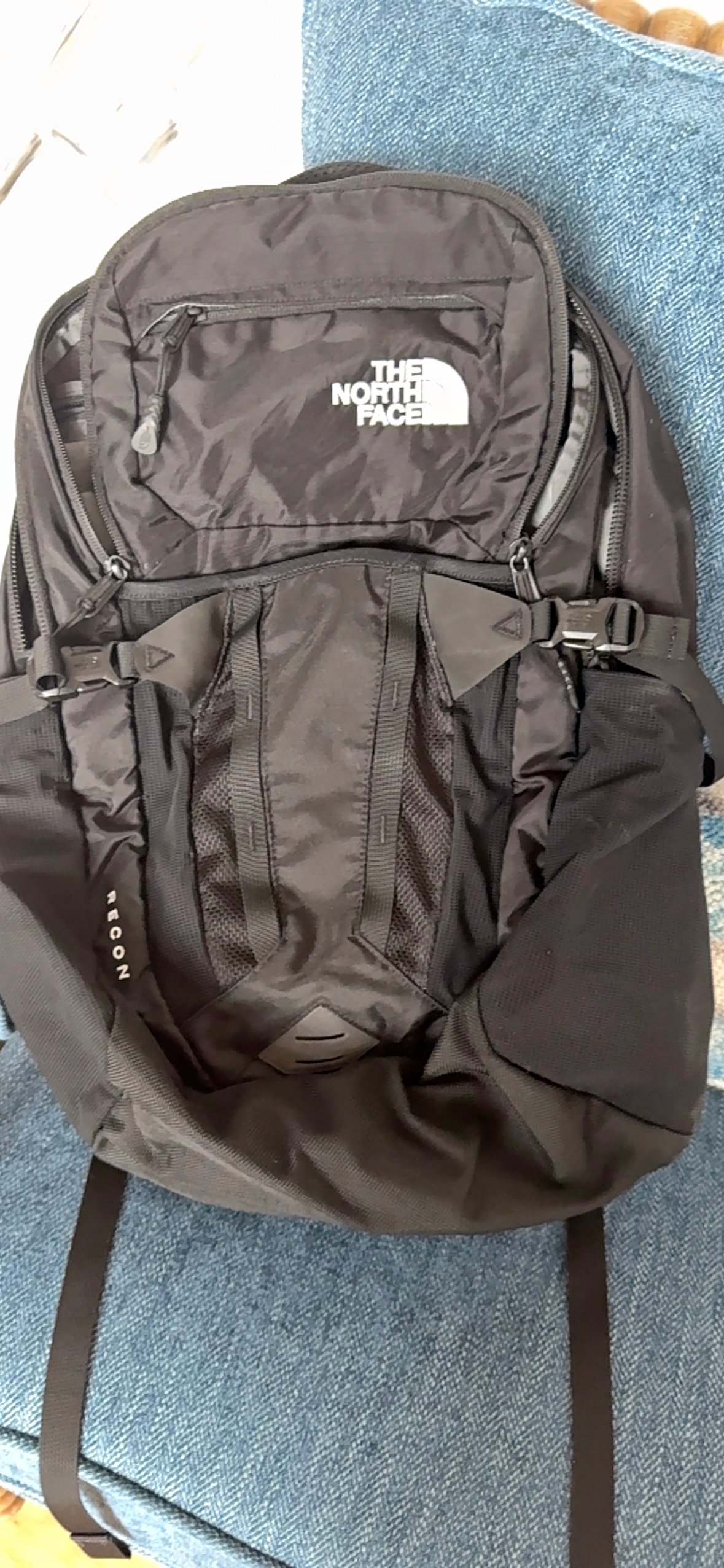 backpack north face malaysia Black The Borealis Classic specific FlexVent suspension system The North Face Recon Backpack