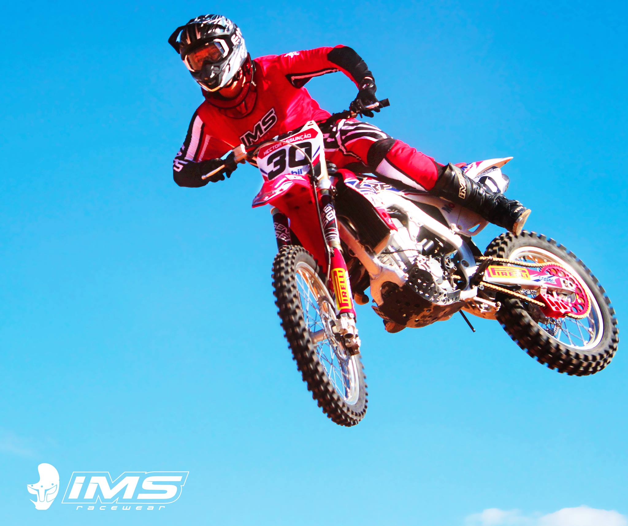 IMS RACING - Não existem limites para quem pilota uma...