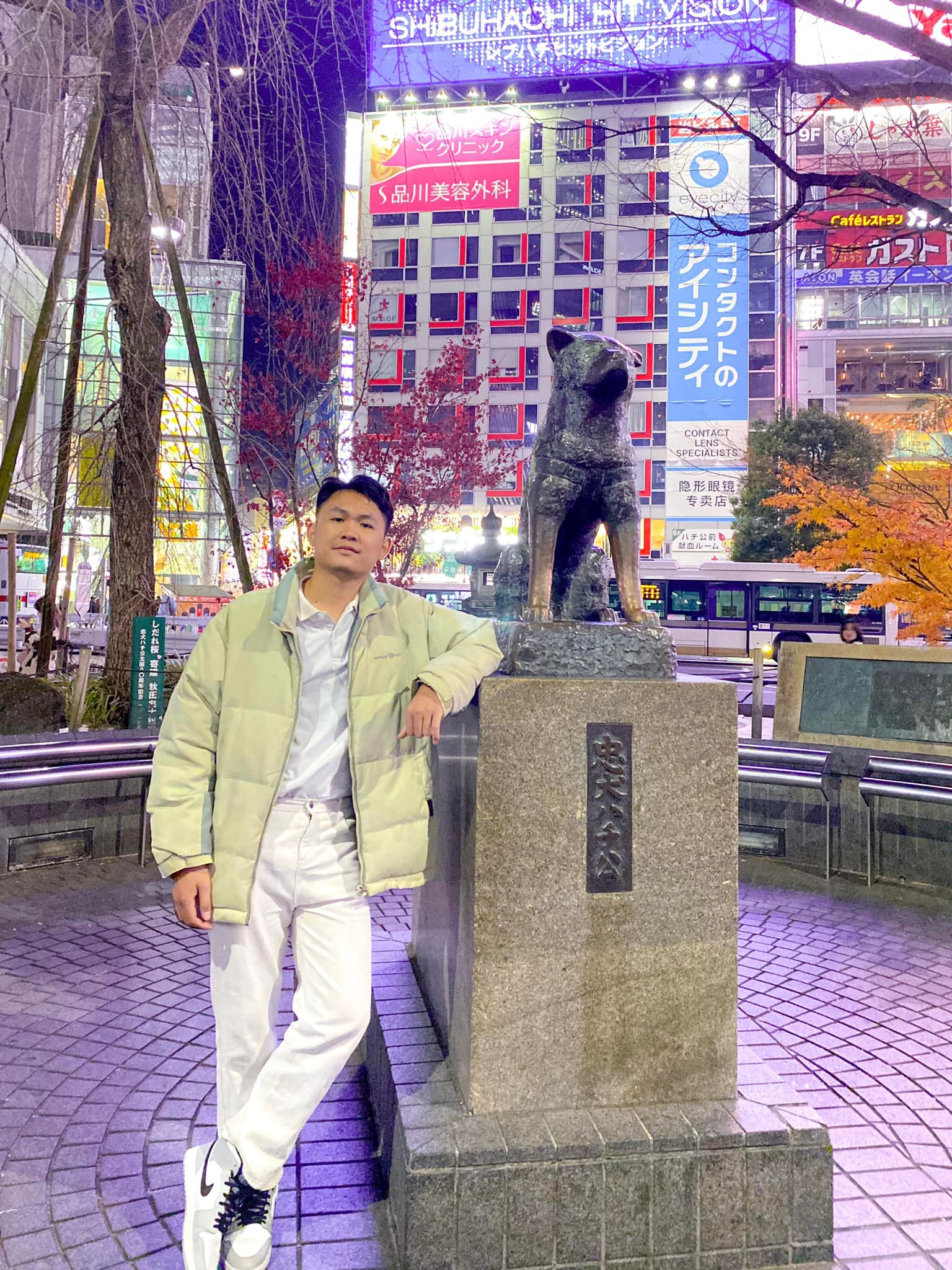 Hachiko's legacy and statue at Shibuya station