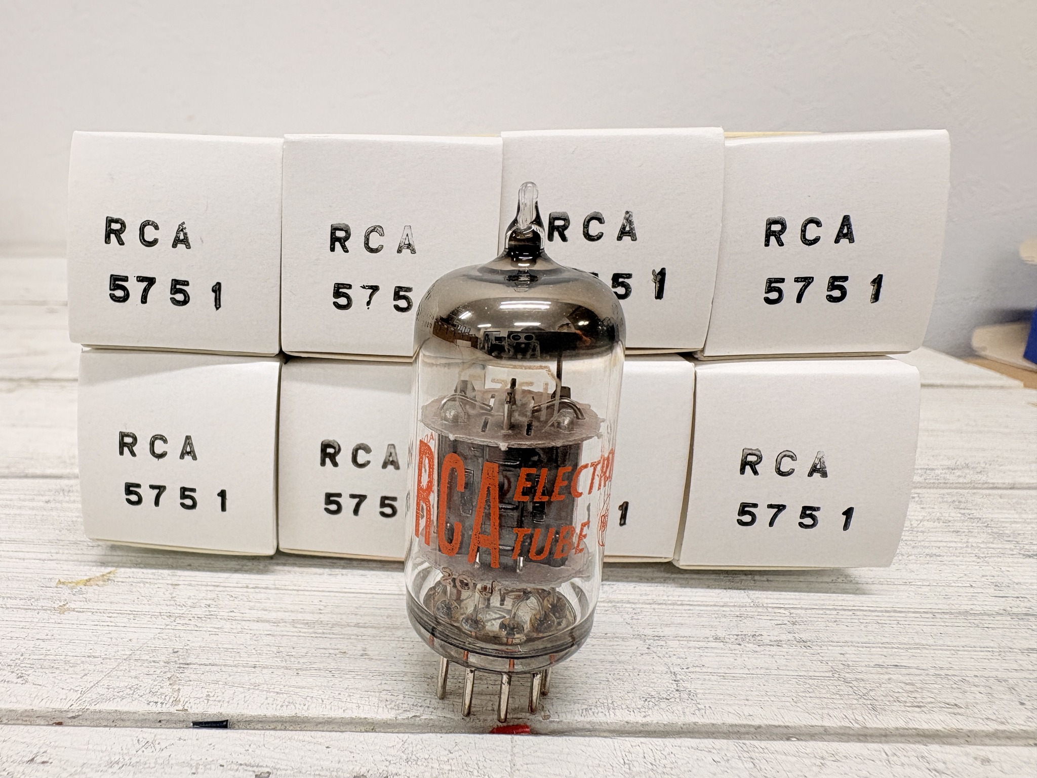 SOVTEK 2A3は繊細で透明感のある音色が魅力です。中高域のヌケ感に優れ