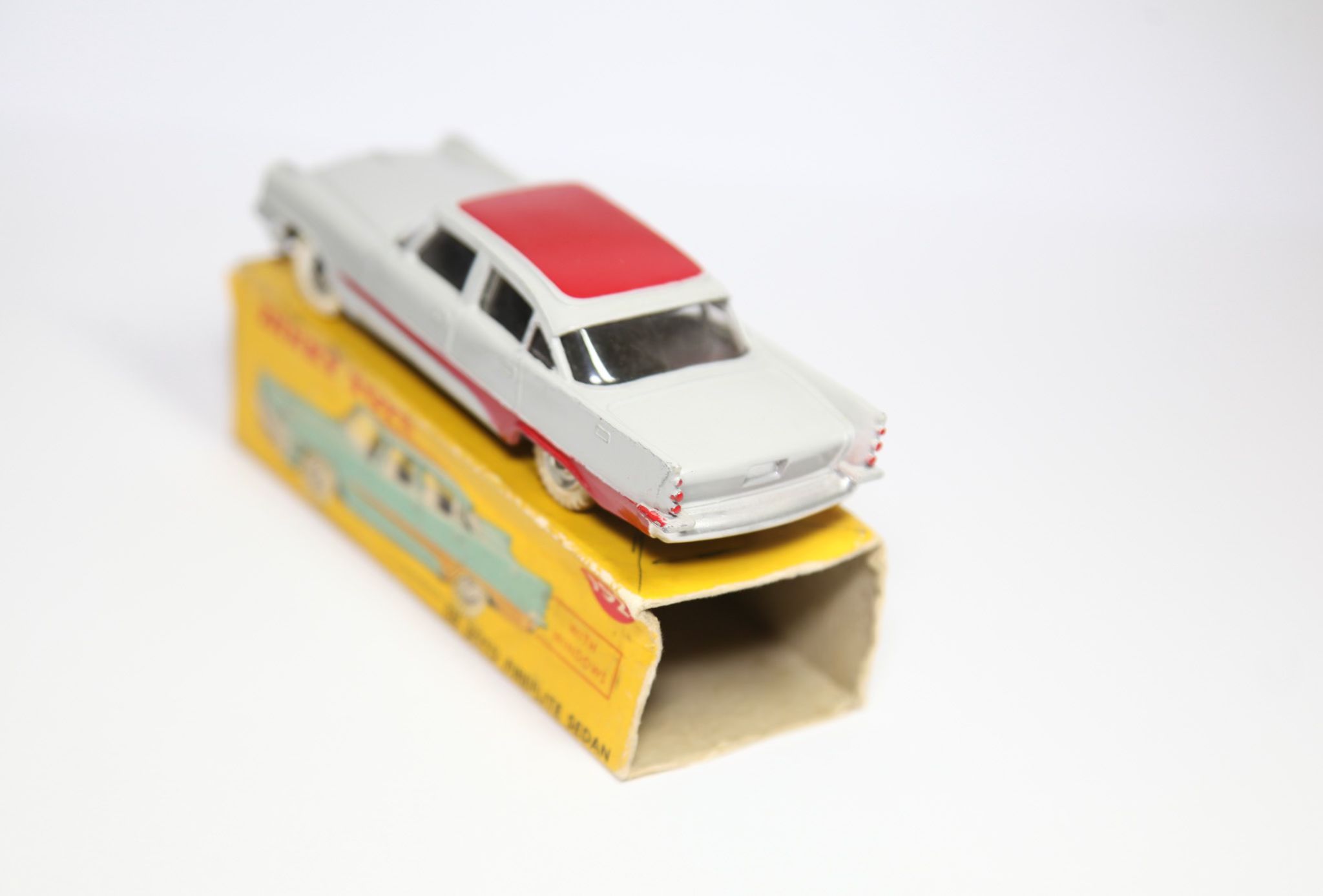Dinky 192 De Soto Fireflite Sedan In Original Box - Stunning model