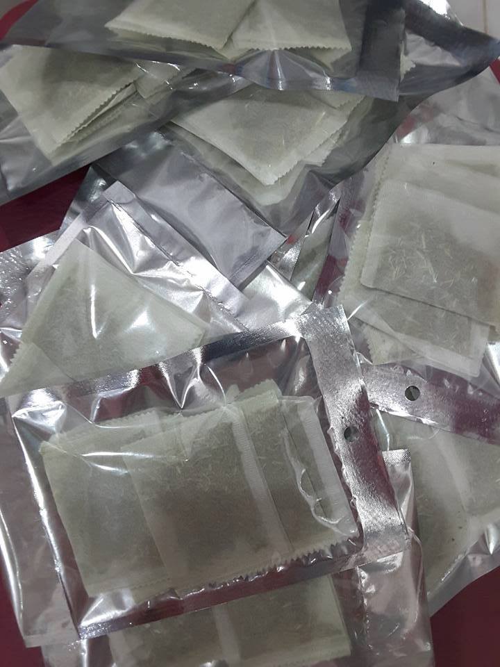 Daun Rerama Kering dan Baja Tanaman Online