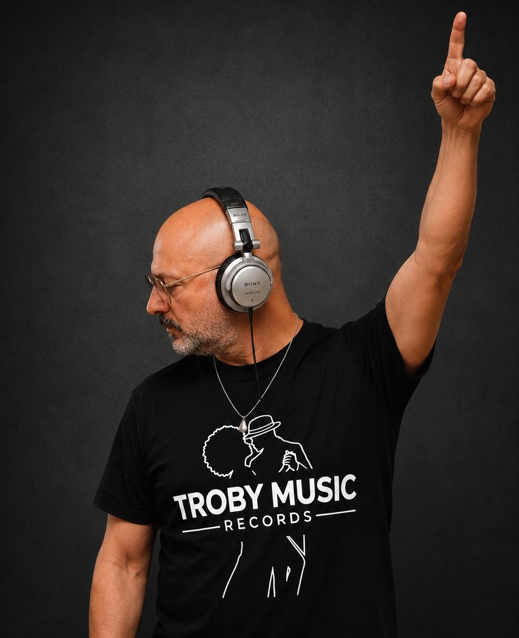 We are Happy to annunce a new Release! An excursion into the hip-hop ...