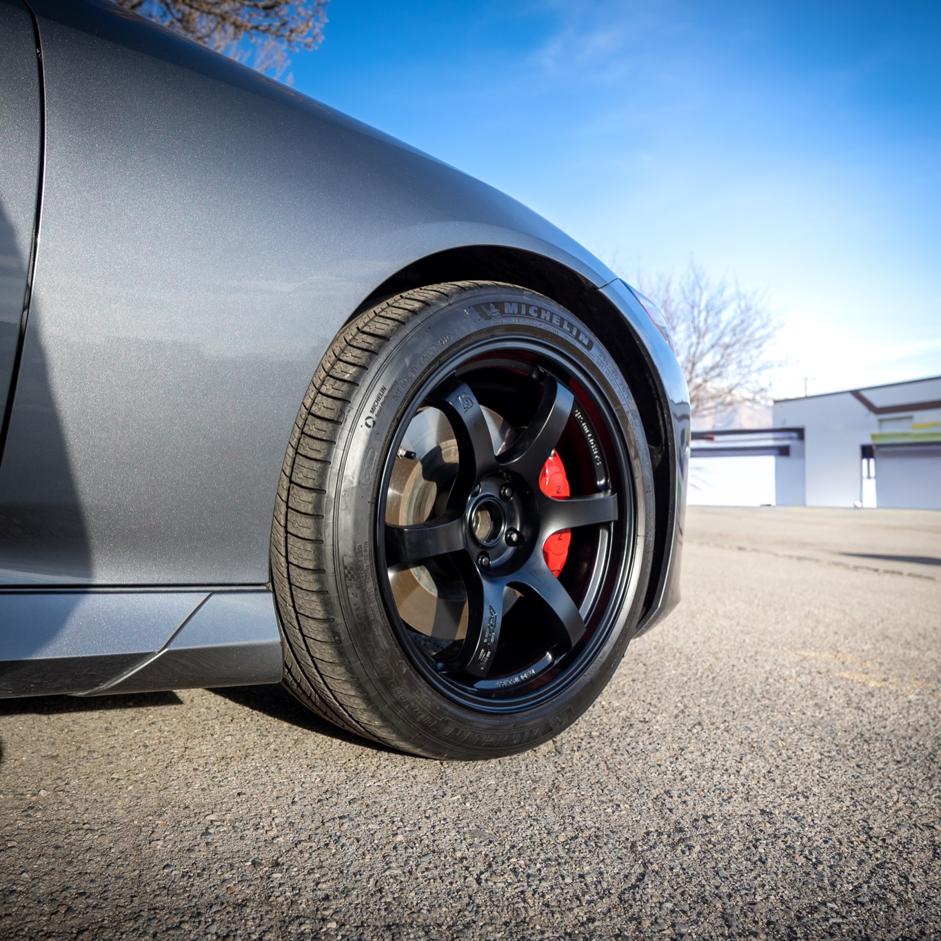 Nissan 400Z with Gramlights 57DR wheels