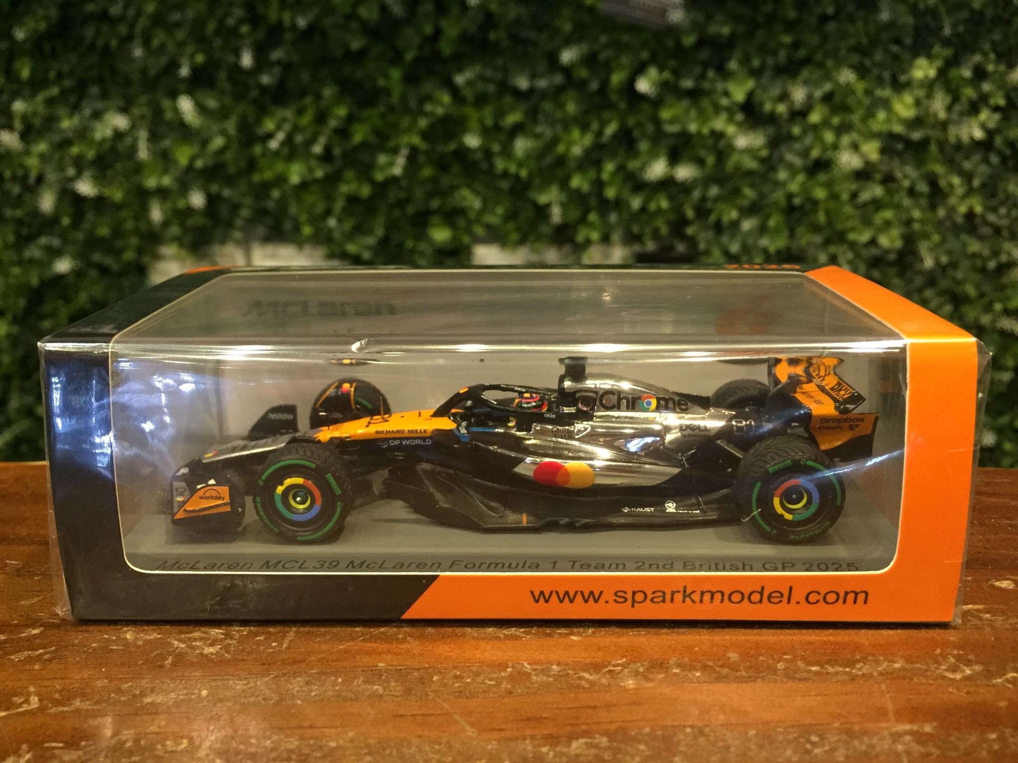 Spark 新到貨New Arrivals! 1/43 McLaren MCL39 Oscar Piastri 2nd