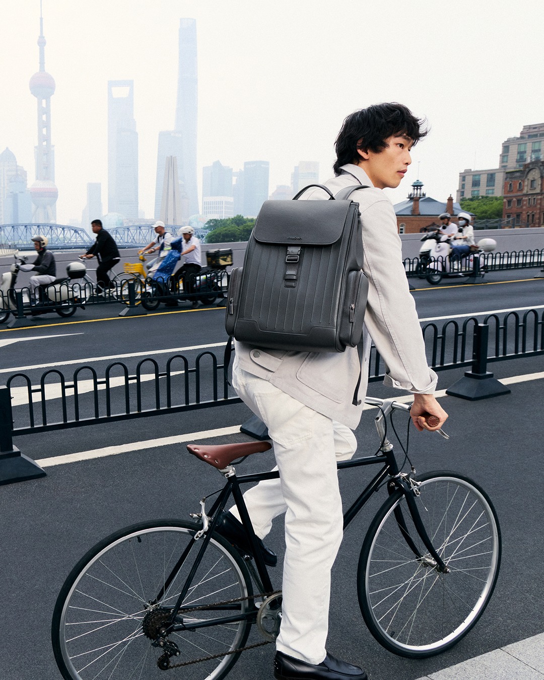 RIMOWA - RIMOWA & MONCLER The heart of the RIMOWA Topas Stealth is