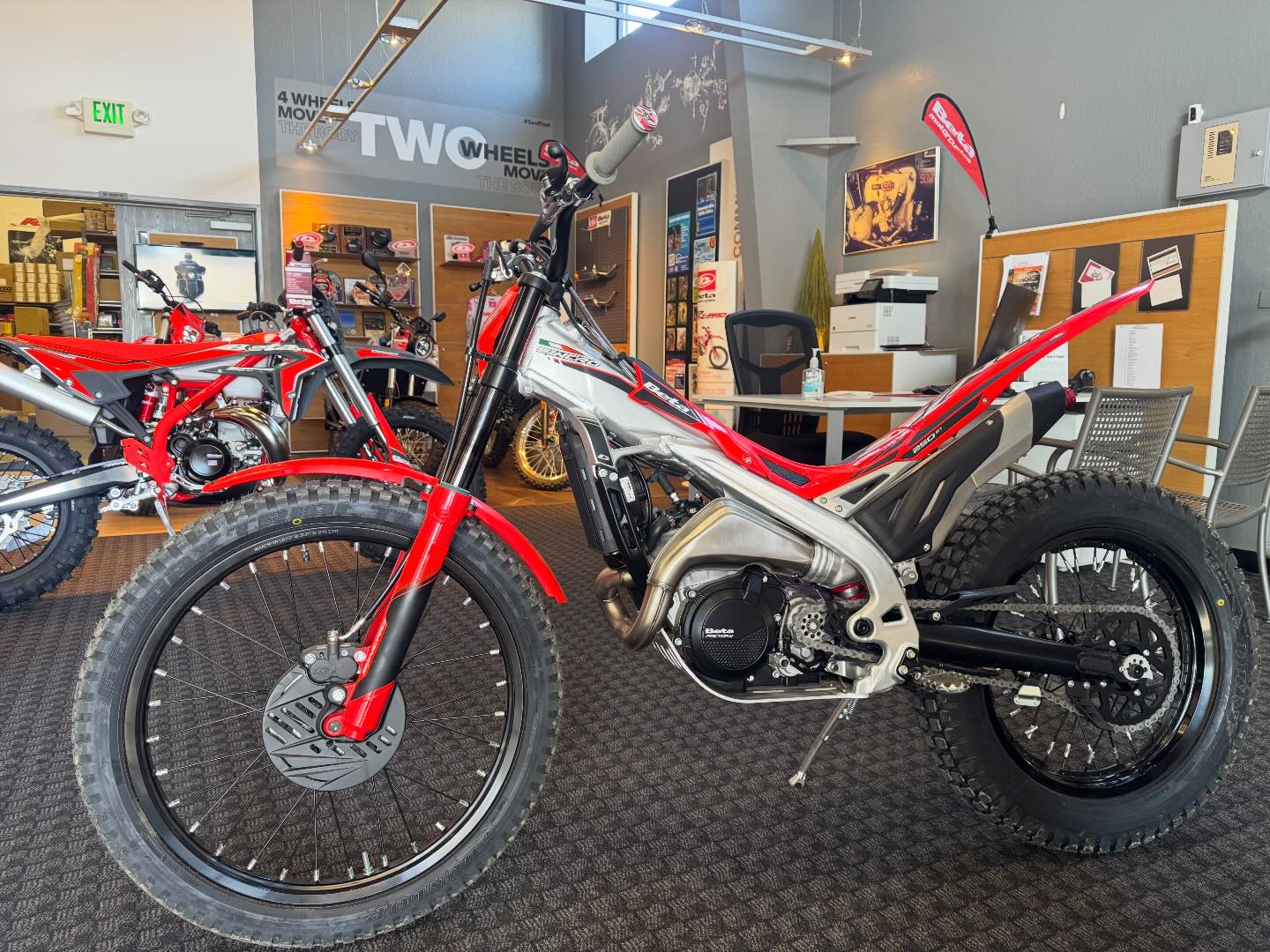 Check out the complete range of Beta Dirt, Dual-Sport, Street