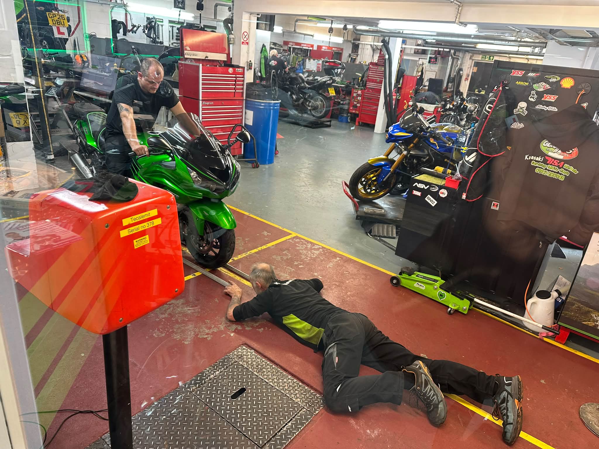 ZZR Works added photos to the album: Richards MOT