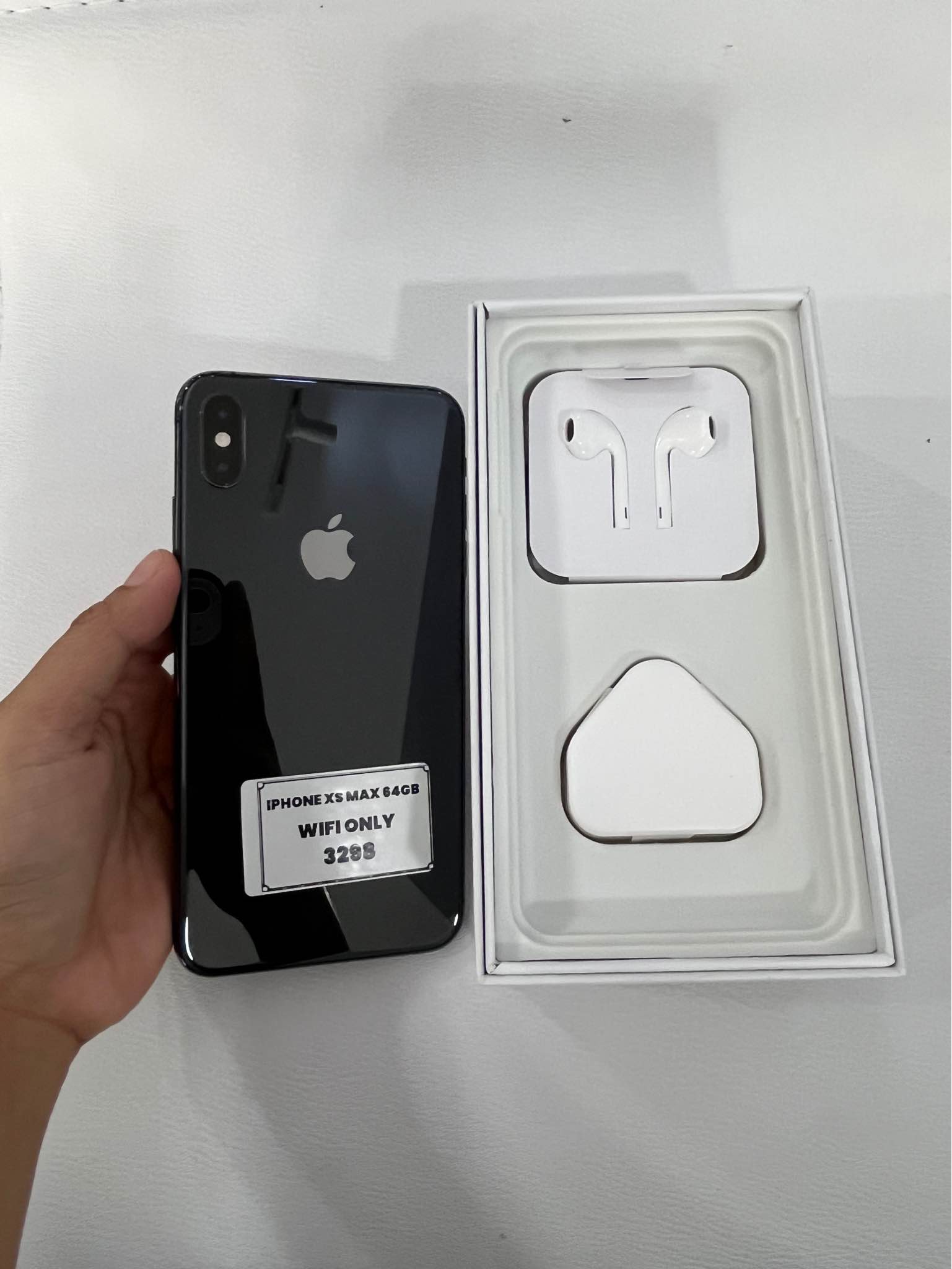 iPhone xs max64GB Inter All Provider Garansi 2 Minggu / 3 Bulan 