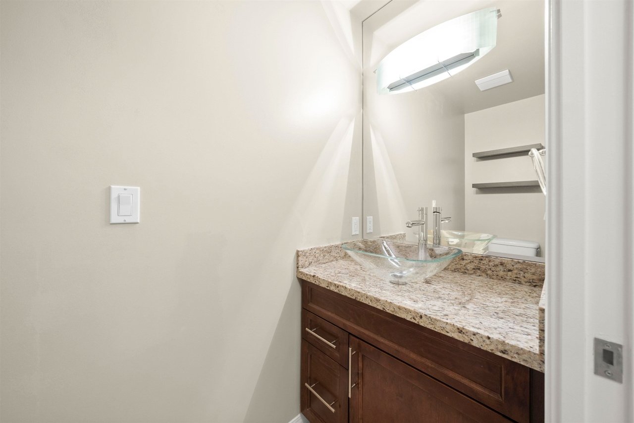 2 Beds 1.5 Baths Townhouse - Property Rentals - Richmond, British ...