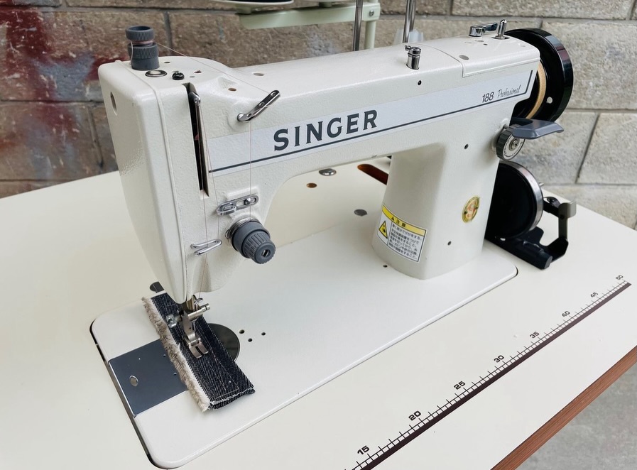超激レア中古）SINGER 188 Professional ホワイトバージョン