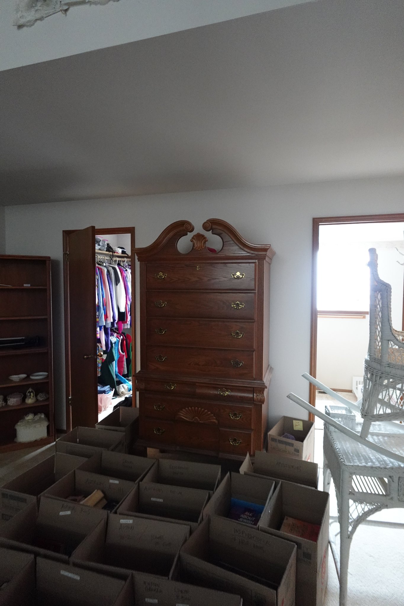 ESTATE SALE - LARGE ORNATE DRESSER - Dressers & Chests of Drawers ...