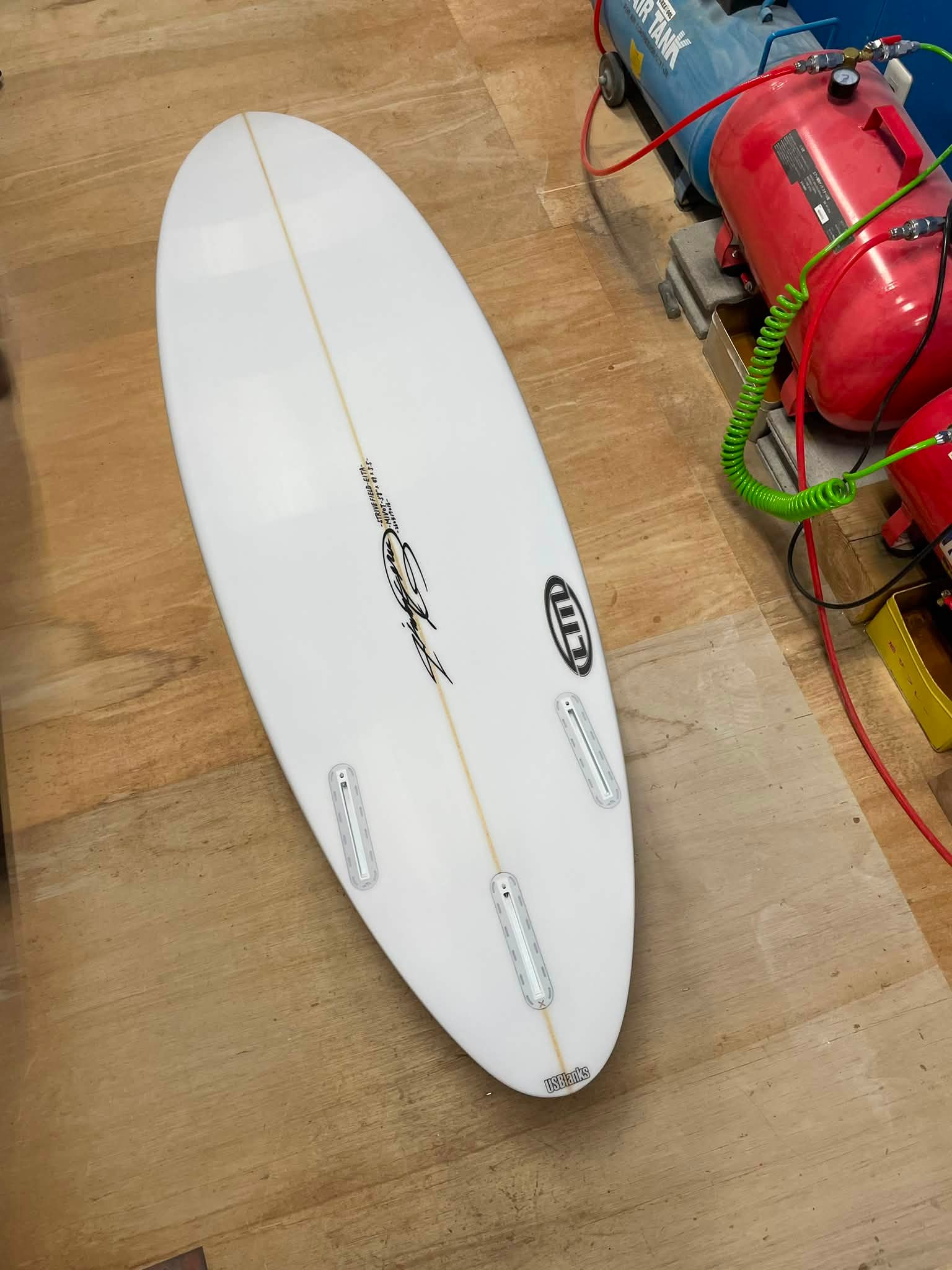 SWELL Surfboard