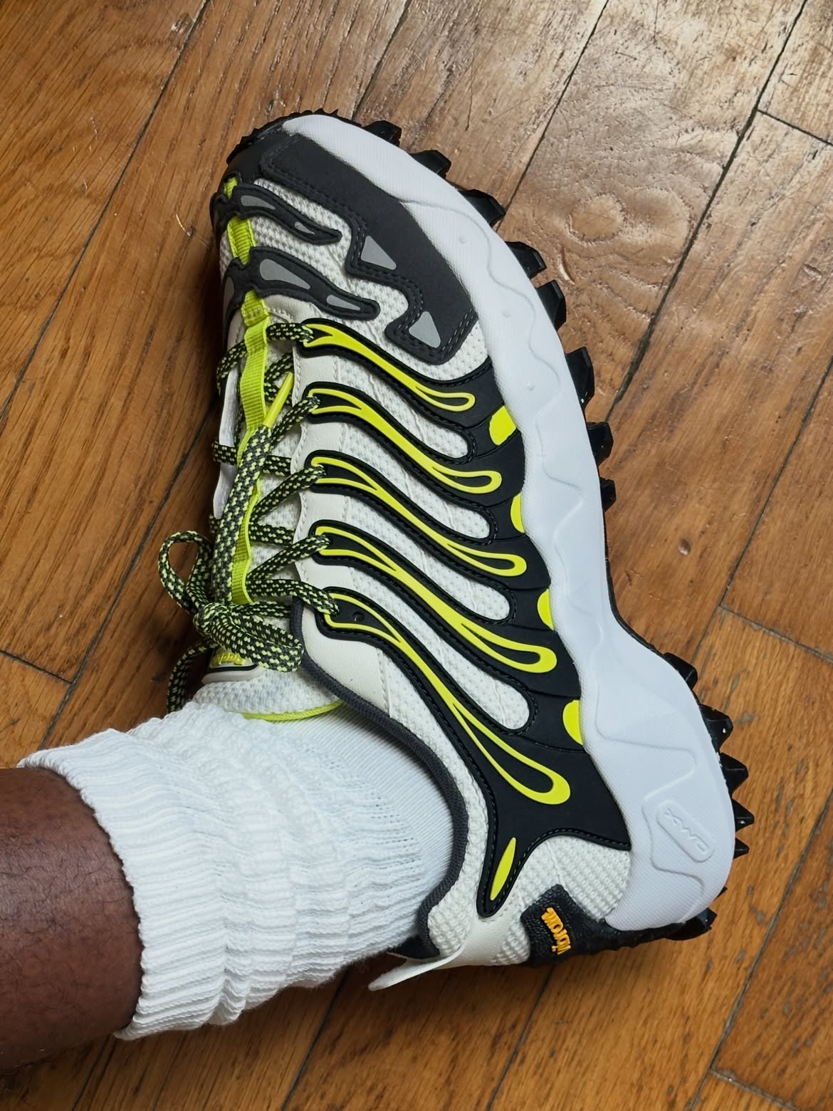 Reebok just dropped the Trailzillo DMX. 😮‍💨 New silhouette