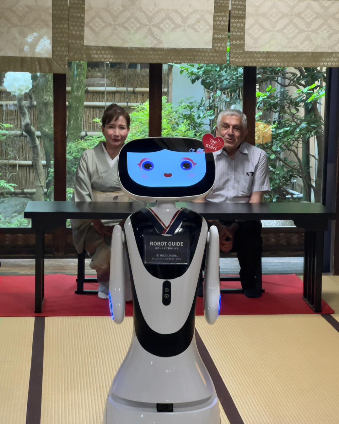 町家美術館にAIロボットがやってきた 5ヶ国語で接客ます KBSニュースに