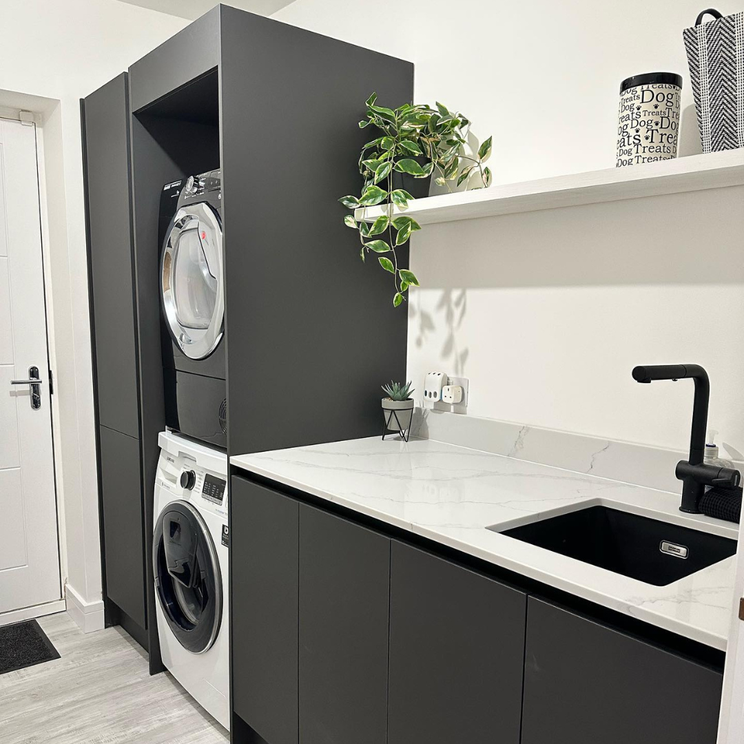 Howdens - Laundry day just got an upgrade. 🖤 @redesigningno5 Discover ...