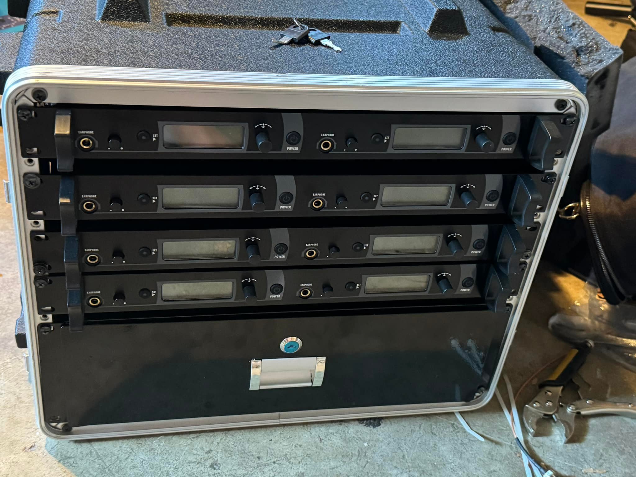 For sale IEM set Soundcraft Ui16 Debra ST-202 4 Units IEM