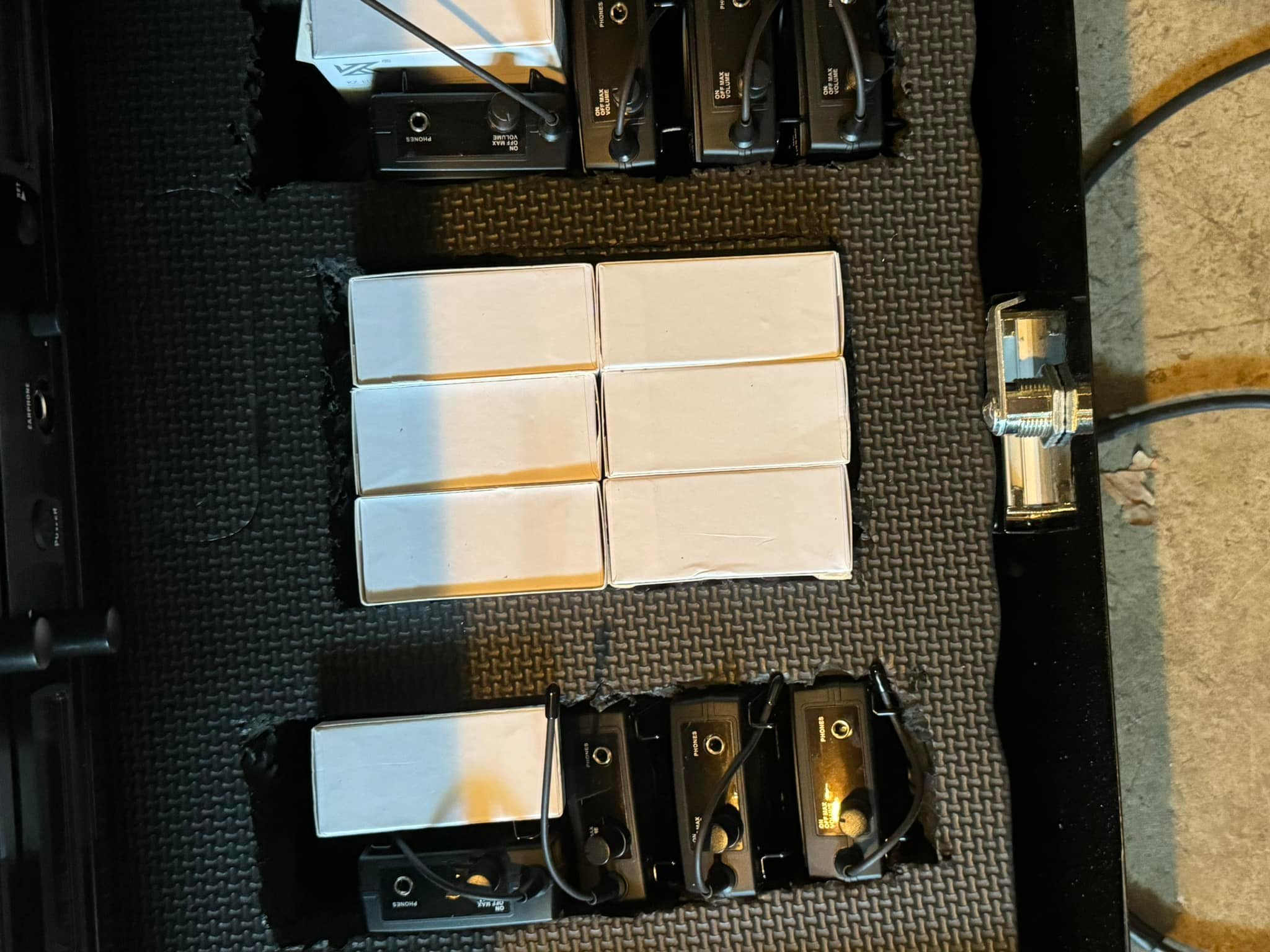 For sale IEM set Soundcraft Ui16 Debra ST-202 4 Units IEM