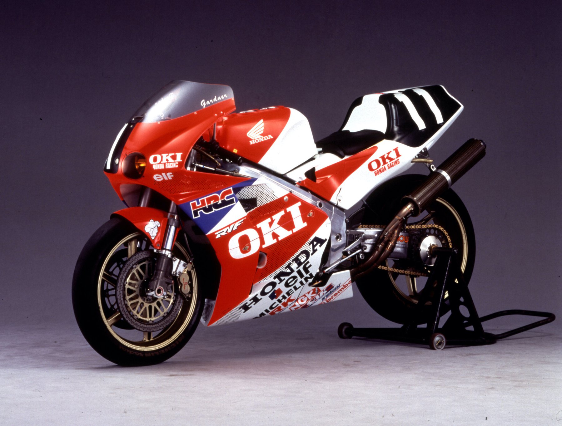 Suzuka 8tai 1992 Takuma Aoki, Honda RVF 750 Cup Noodle Team