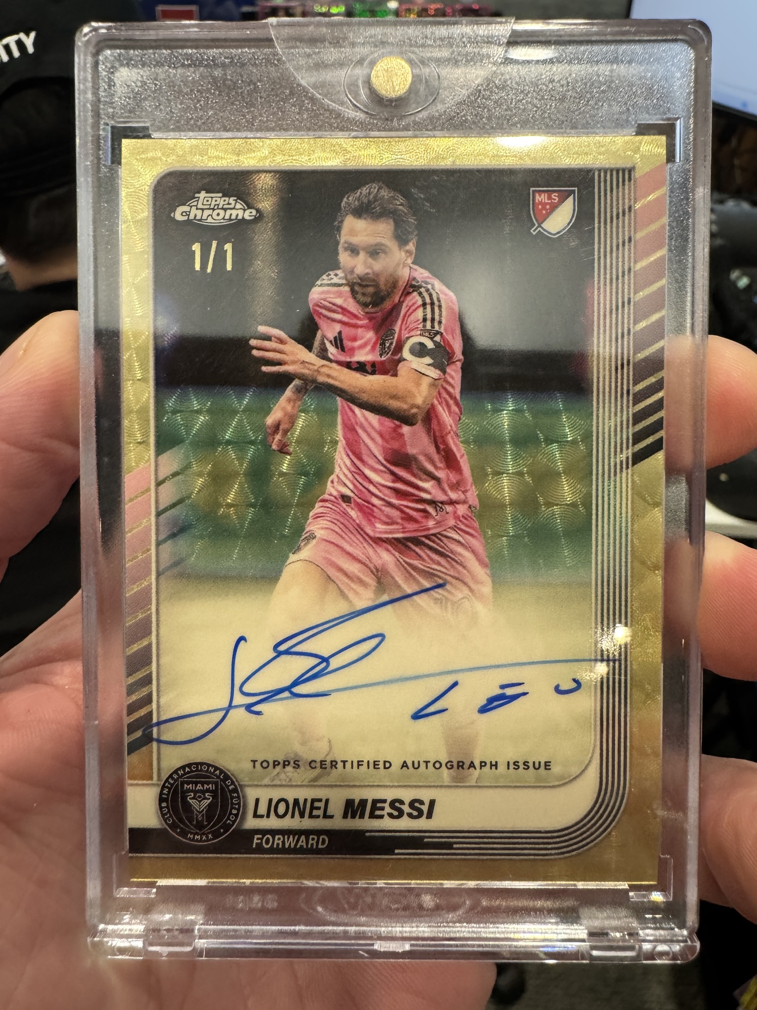 ultra rare 1 of 1 signed messi card Soccer World Cup Ultra-Rare Collectible Metal Card, a Must-Have Gift for Soccer Fans. Collectible Metal Cards (World Cup) Toys   Lionel Messi 1/1