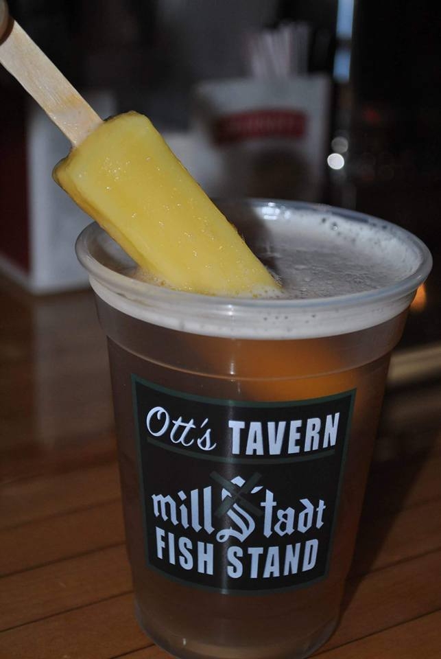 Ott's Tavern /... - Ott's Tavern / Millstadt Fish Stand