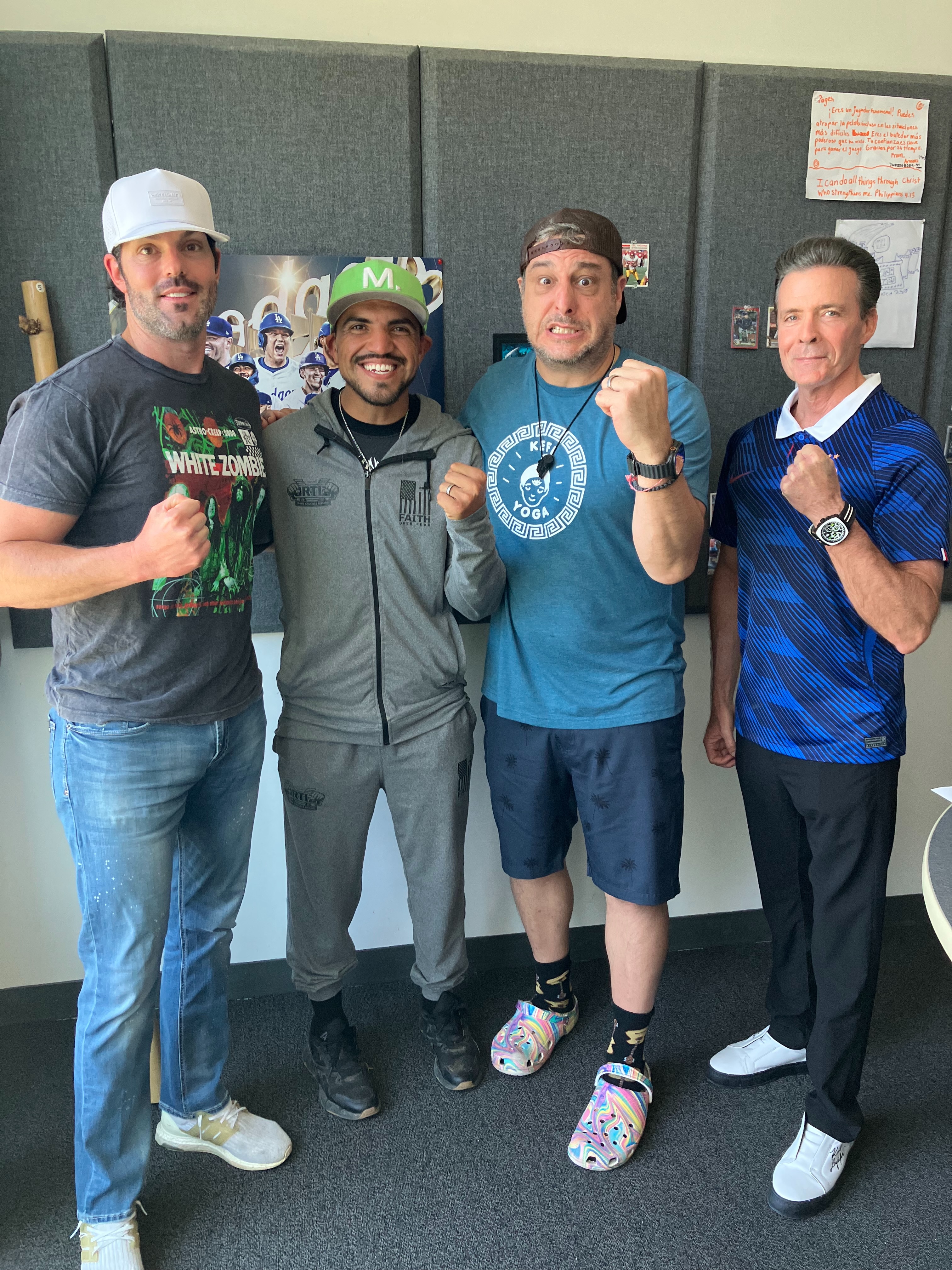 Victor Ortiz in the house 👊👊 He joins Petros & Jonas at 6:20pm