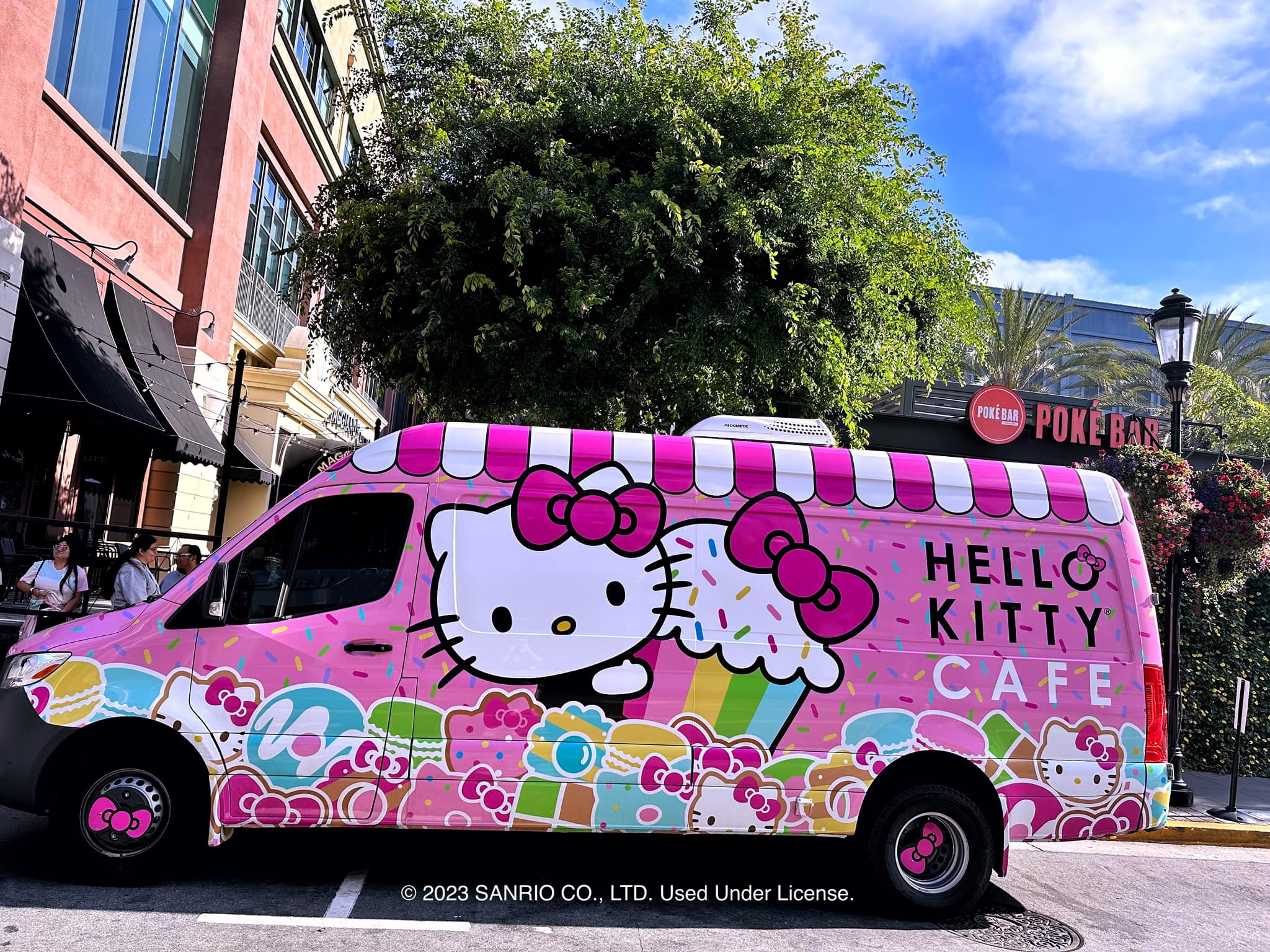 Hello Kitty Cafe Truck West - San Jose Appearance
