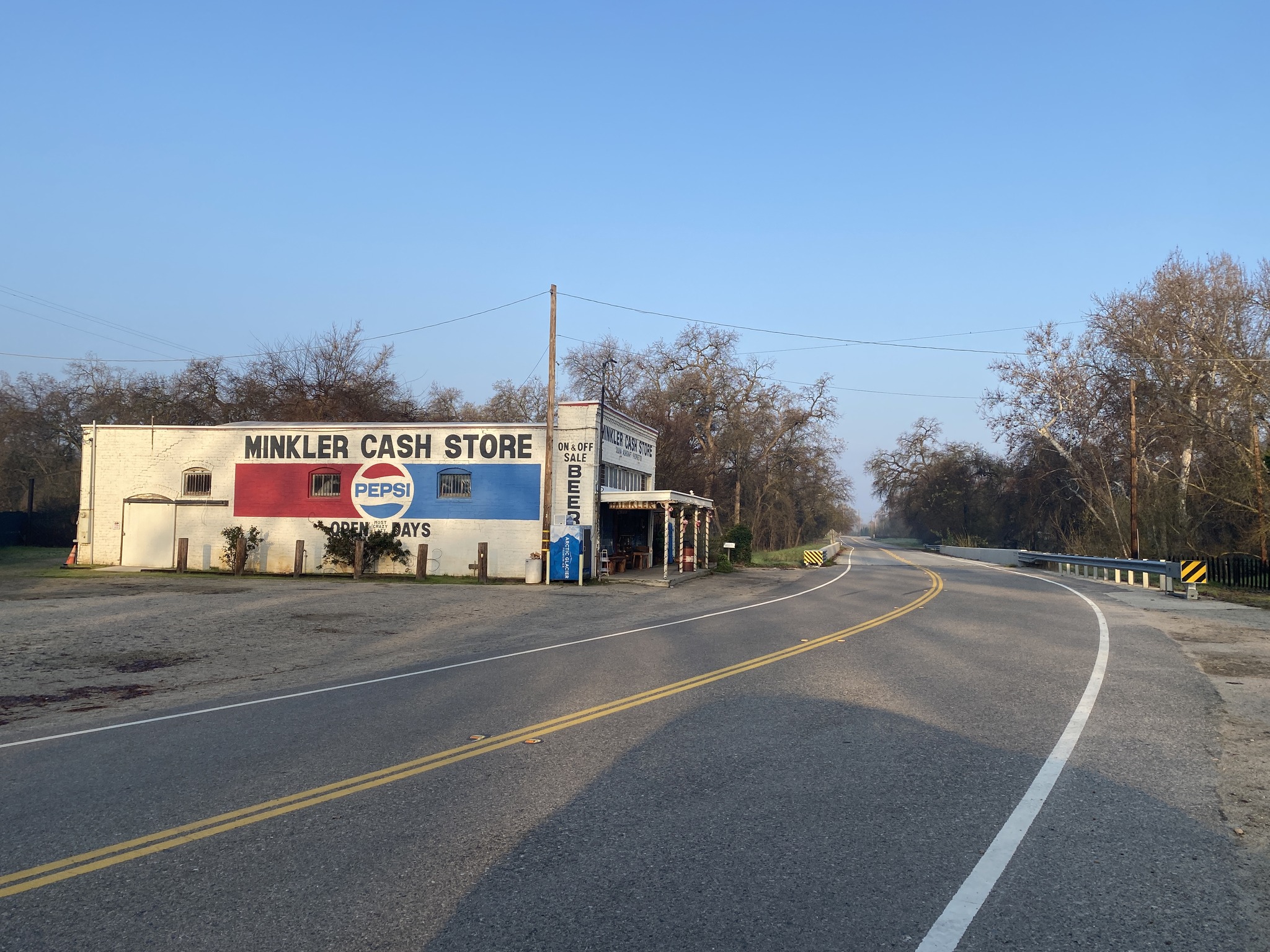 Minkler, California, former railroad siding community history