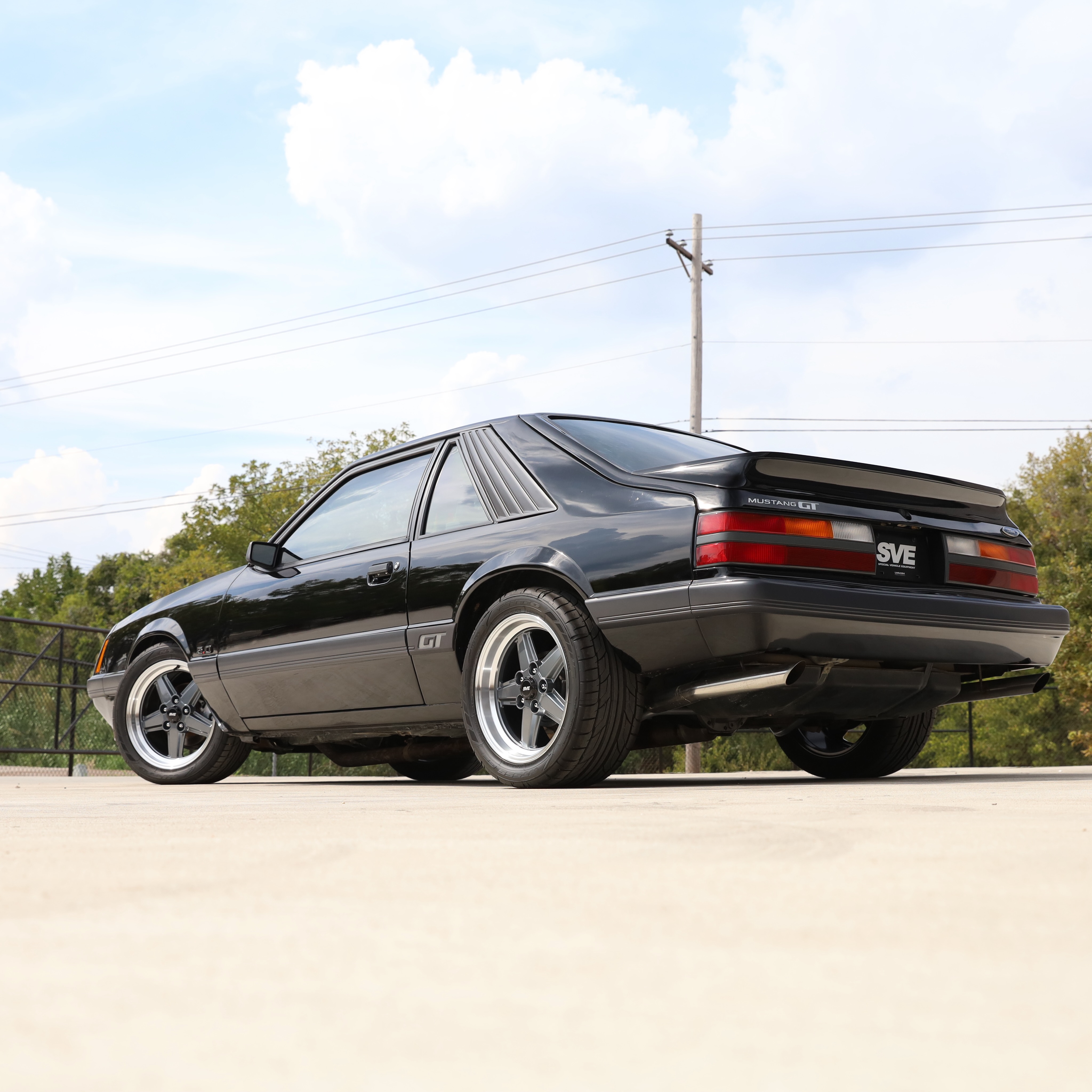 The SVE Wheels® S89's work so well with early-model 4 eye Fox's