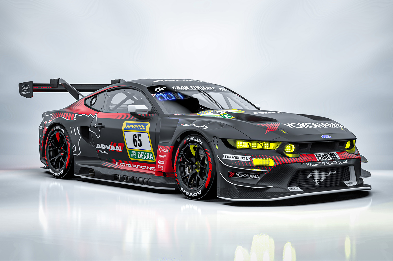 Another strong finish for ADVAN! The No. 77 BMW M4 GT3 EVO of BMW