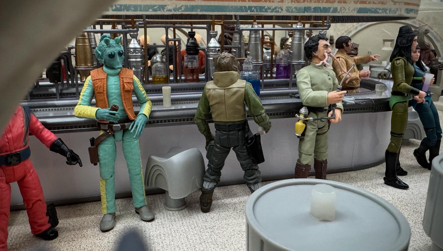 Action Figure Insider added a new... - Action Figure Insider