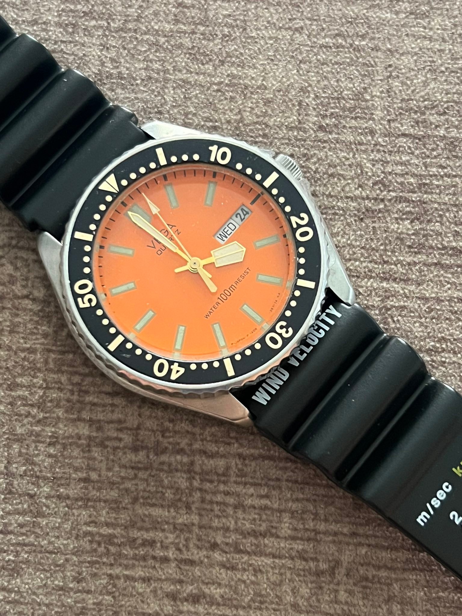 นาฬิกาดำน้ำยุค80's Vintage CITIZEN Vega Diver Watch 100m Water