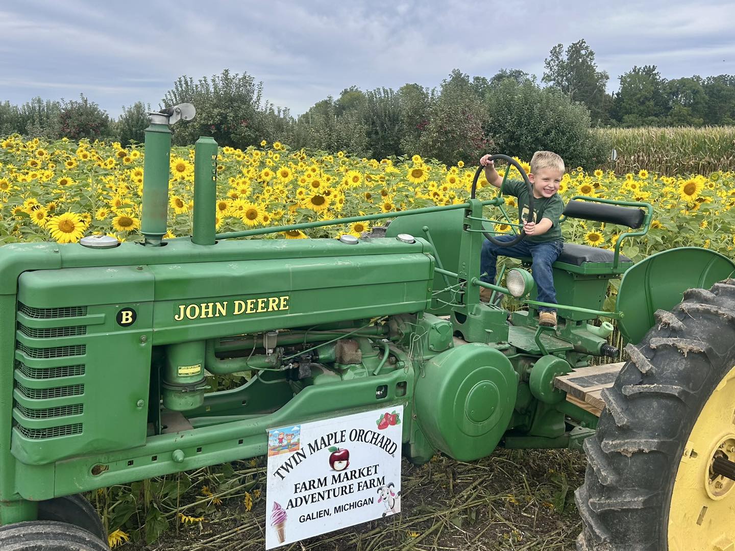 Twin Maple Orchard | Galien MI